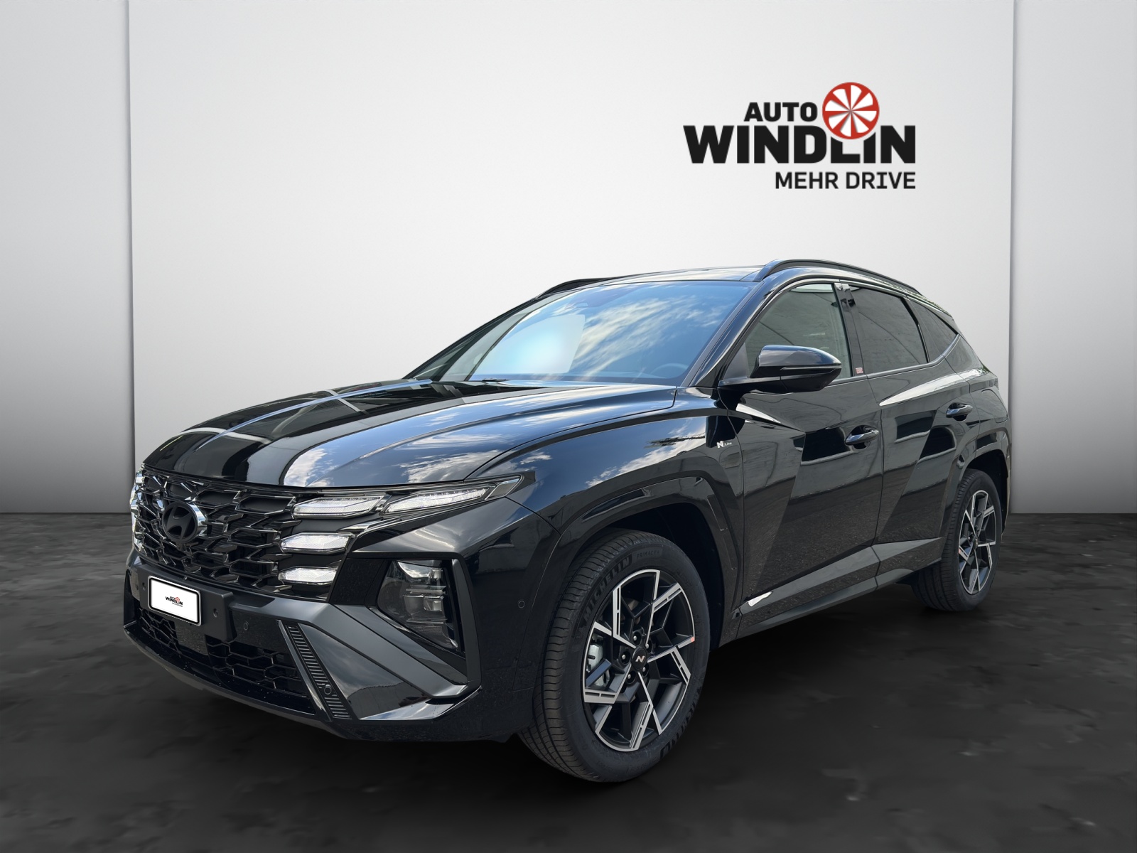 HYUNDAI Tucson 1.6 T-GDi HEV N-Line Sunroof 4WD MY27-showroom-element-1