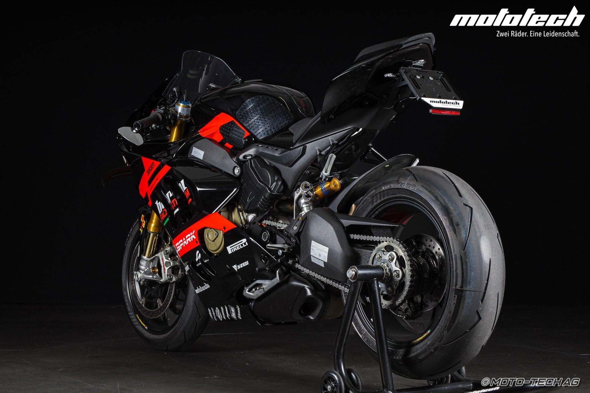DUCATI Panigale V4 S BARNI EDITION-image-3