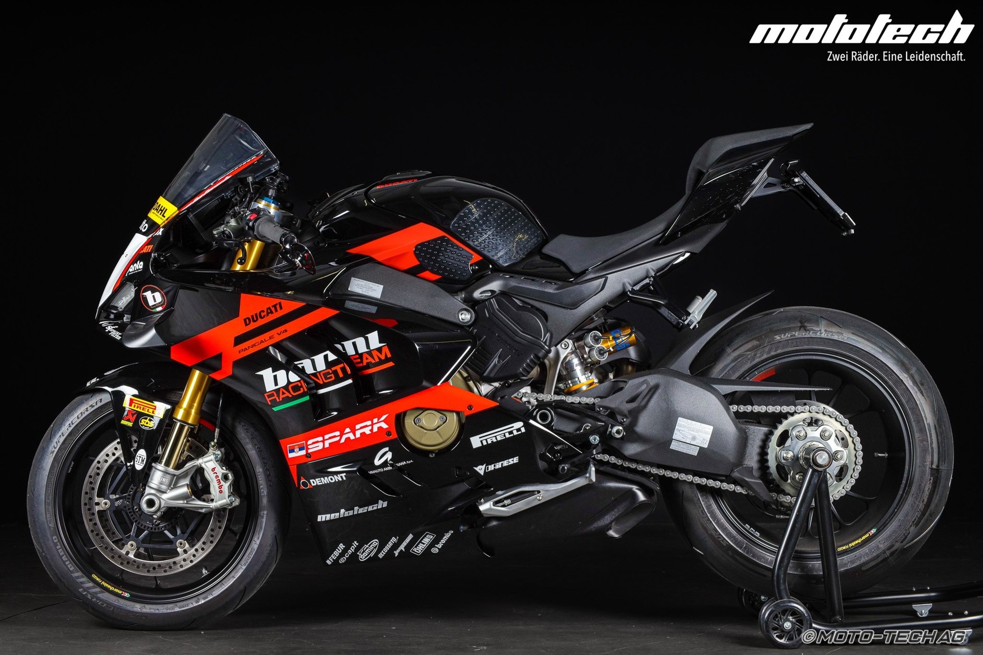 DUCATI Panigale V4 S BARNI EDITION-image-4