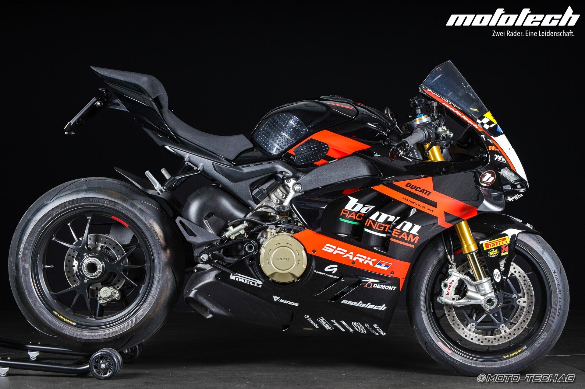 DUCATI Panigale V4 S BARNI EDITION-image-1