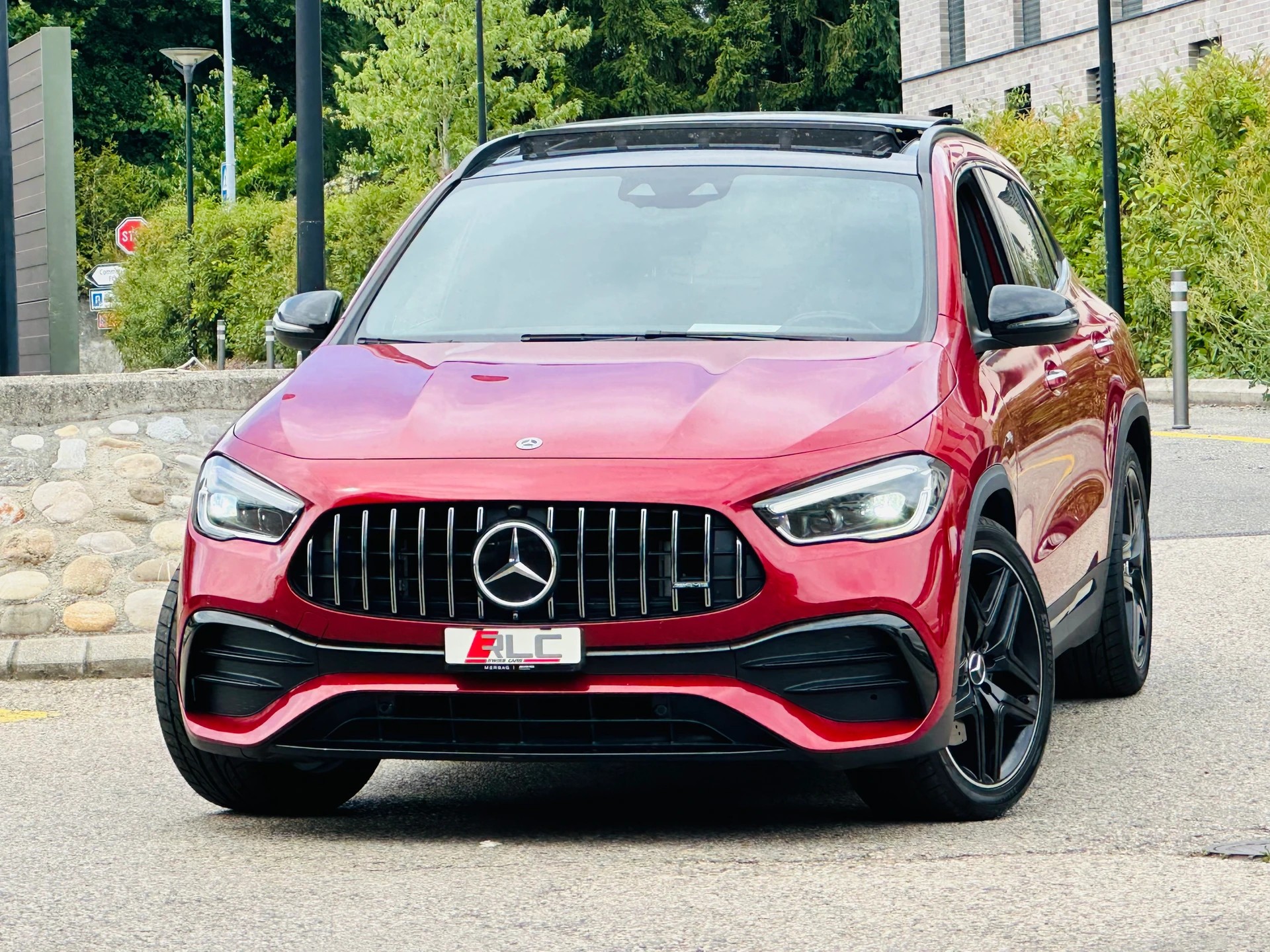 MERCEDES-BENZ GLA 35 AMG 4Matic 8G-Speedshift DCT