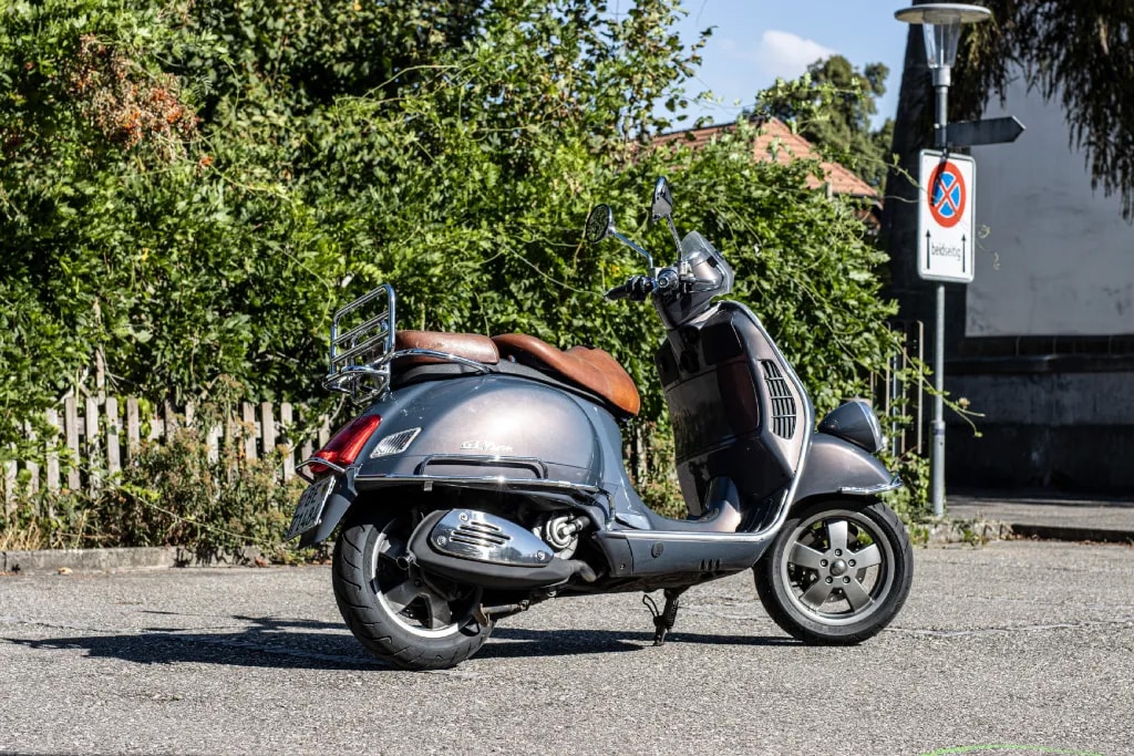 PIAGGIO 250 i.e. Faro Basso-image-4