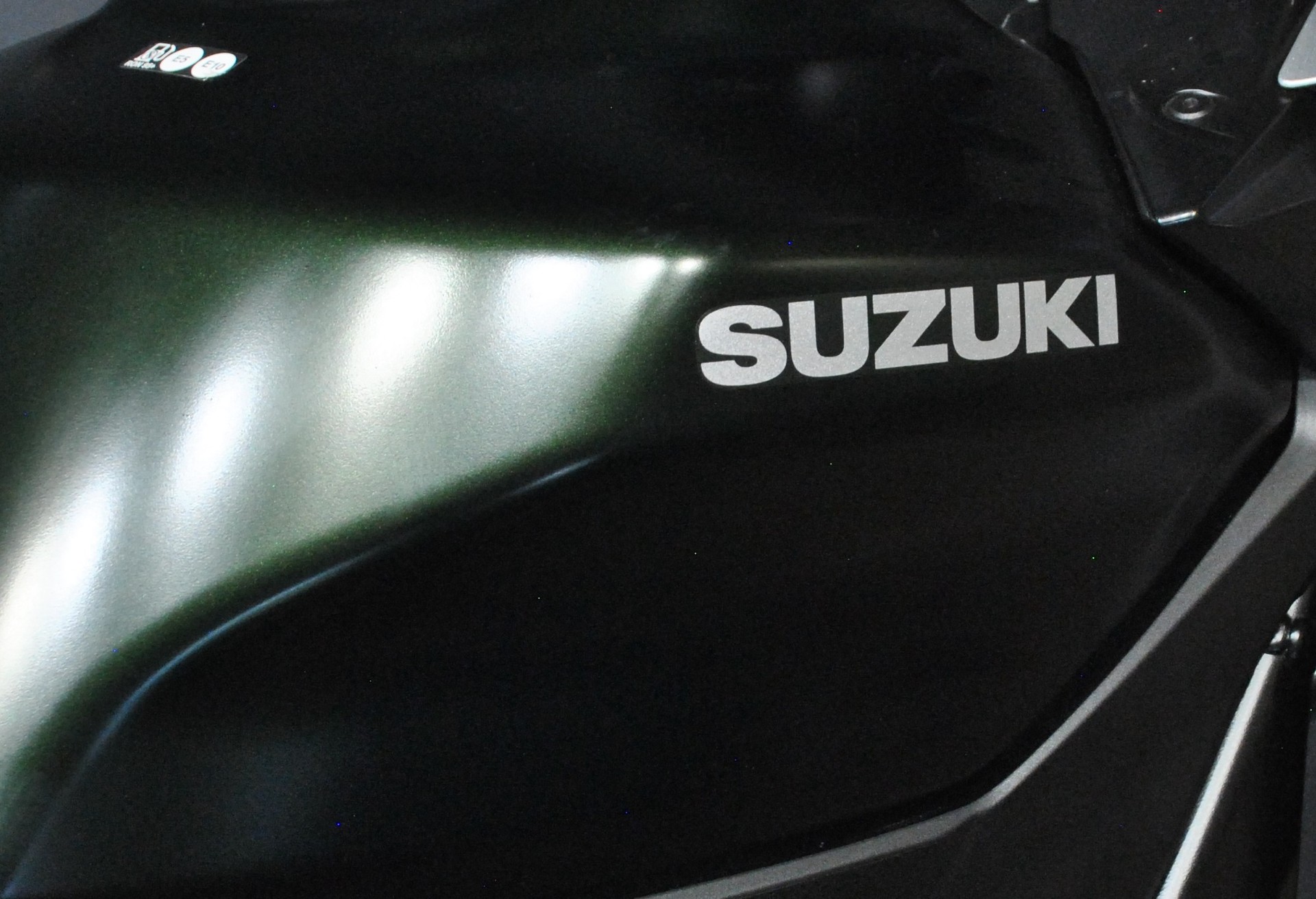 SUZUKI GSX-S 1000 GX-image-6