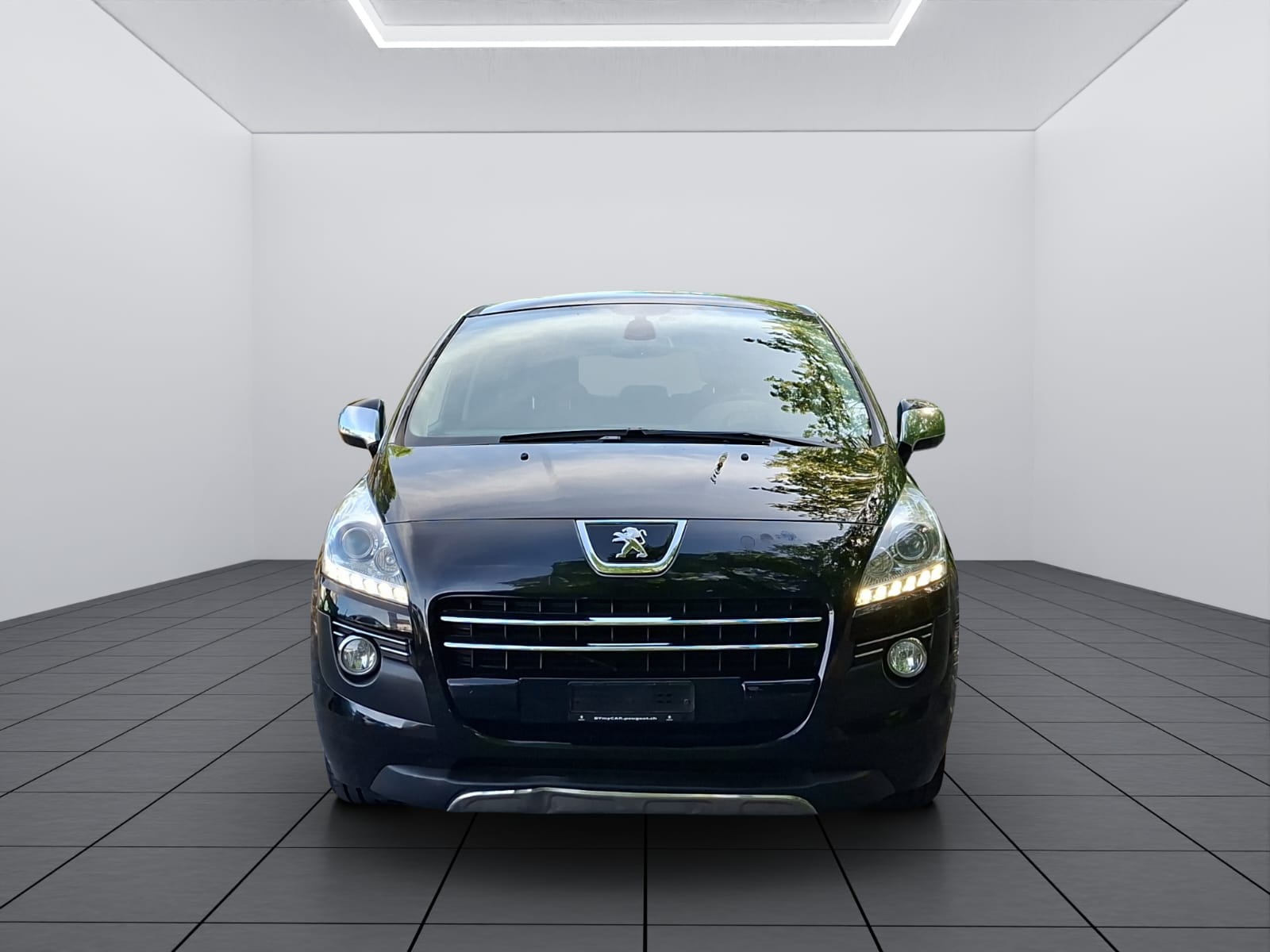 PEUGEOT 3008 HYbrid4 2.0 HDI EGS6-showroom-element-1