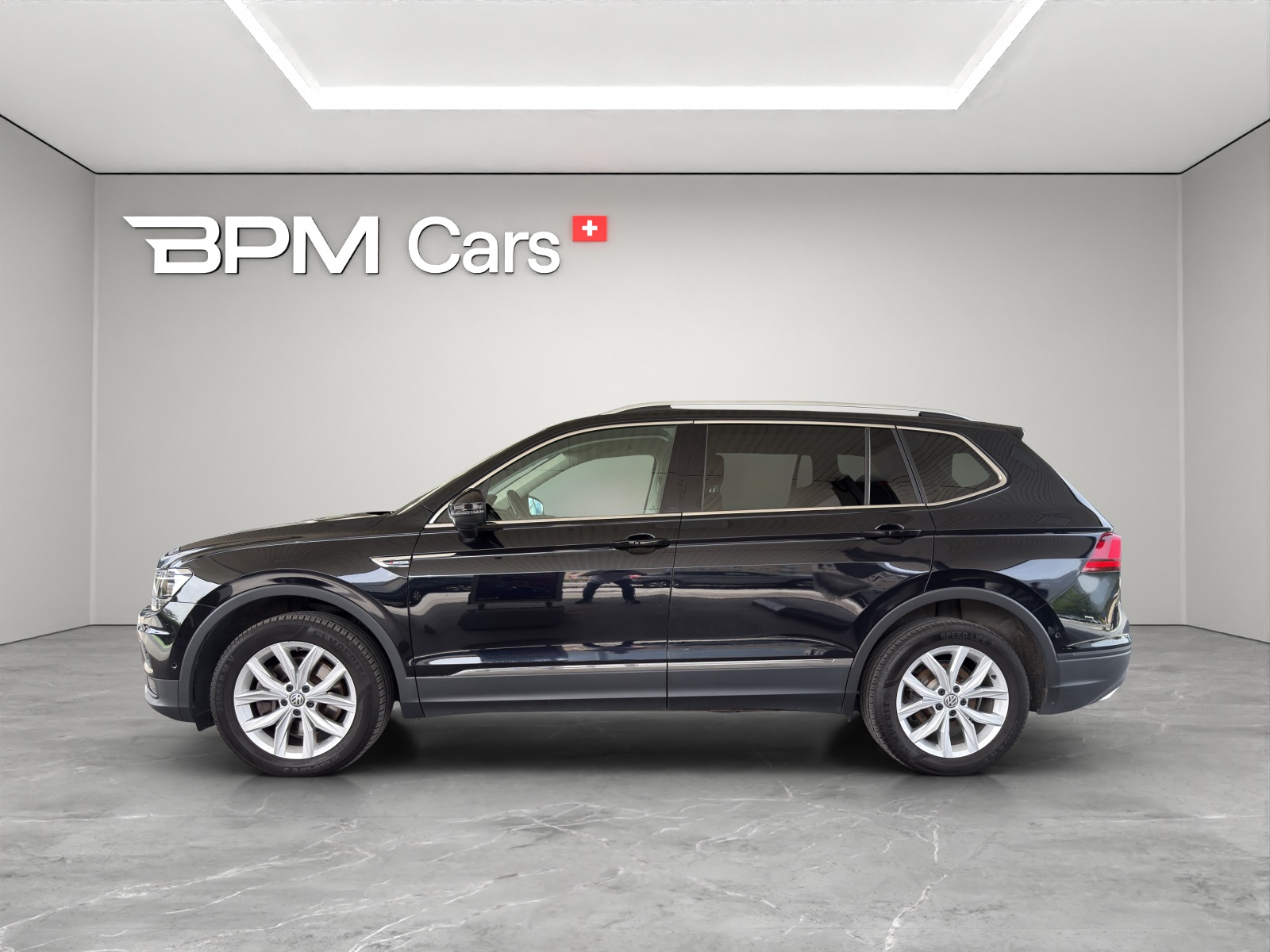 VW Tiguan Allspace 2.0TSI Comfortline 4Motion DSG-image-8