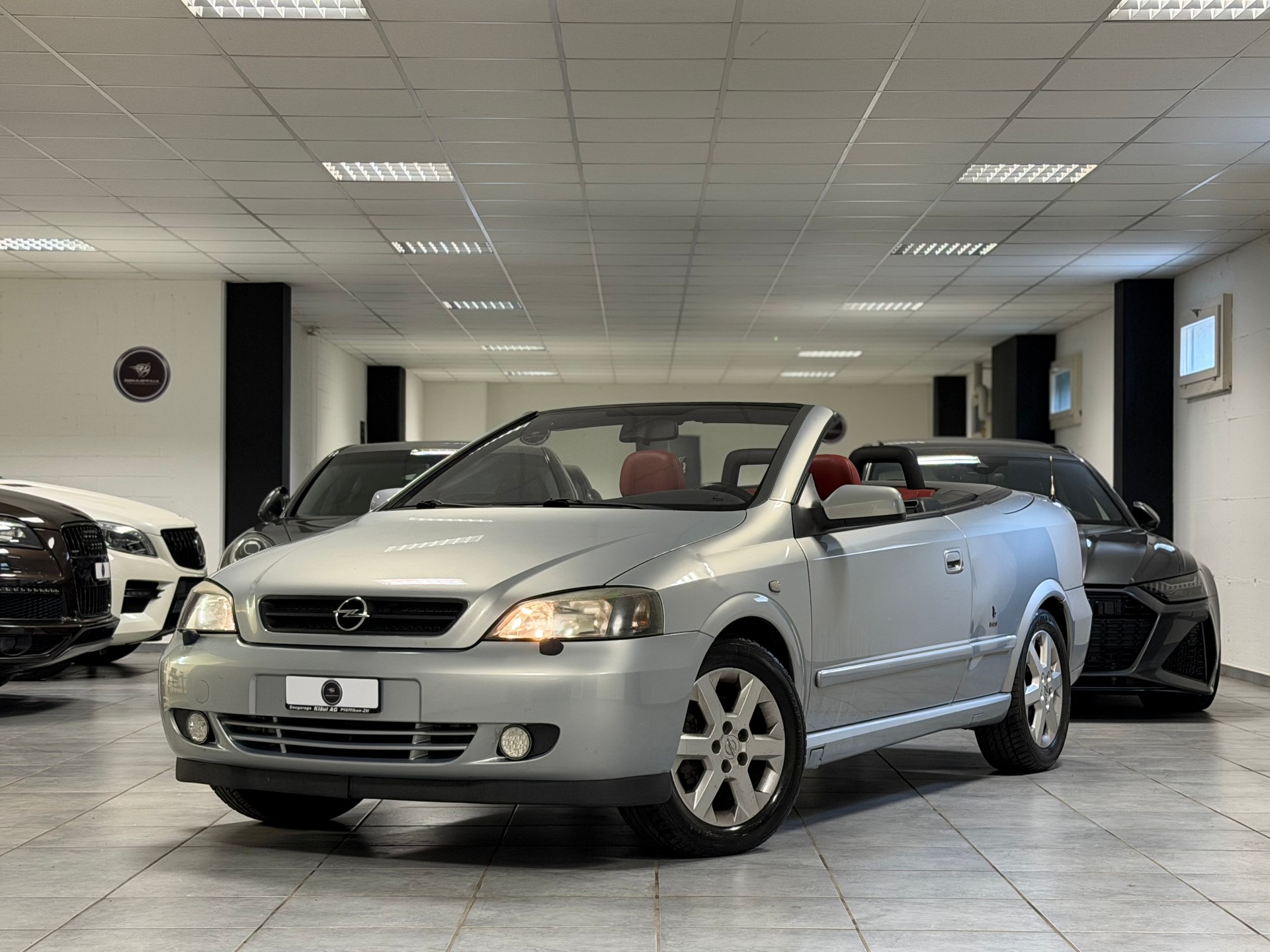 OPEL Astra Cabriolet 2.2i 16V-showroom-element-1