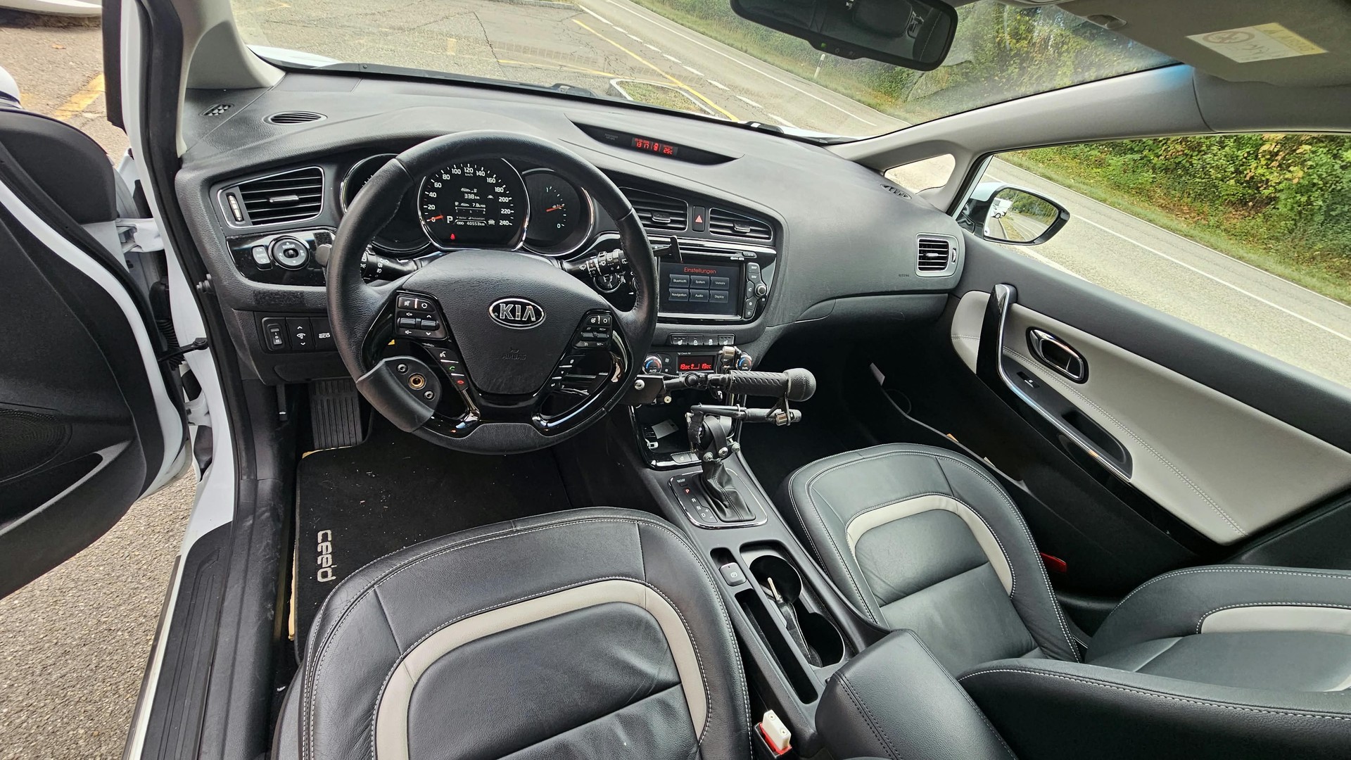 KIA Cee'd Sportswagon 1.6 GDi Style DCT-image-12