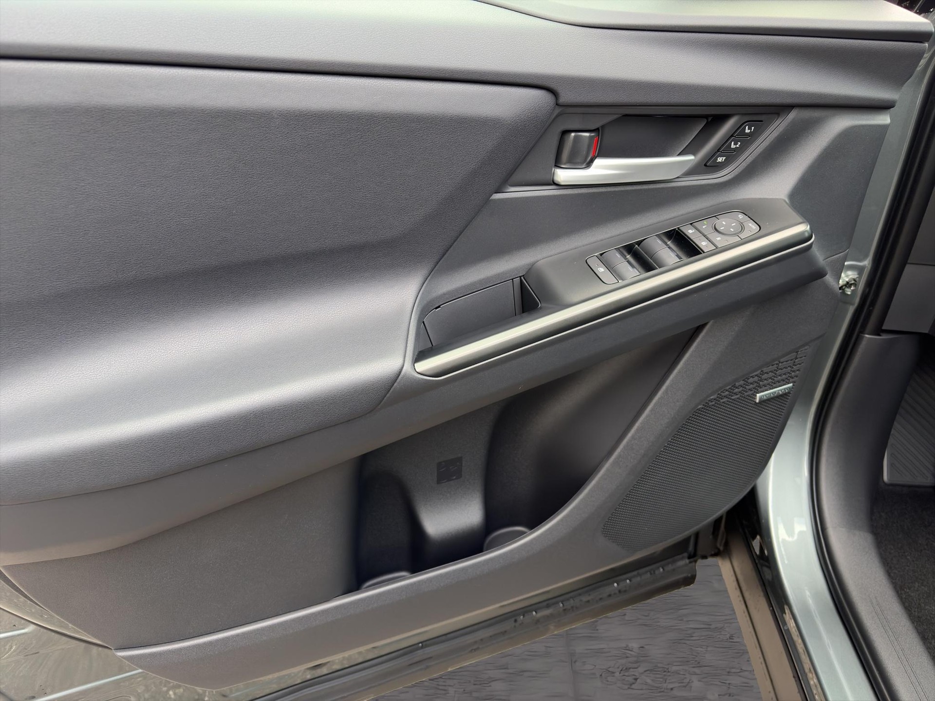 SUBARU Uncharted eV Luxury AWD-image-7