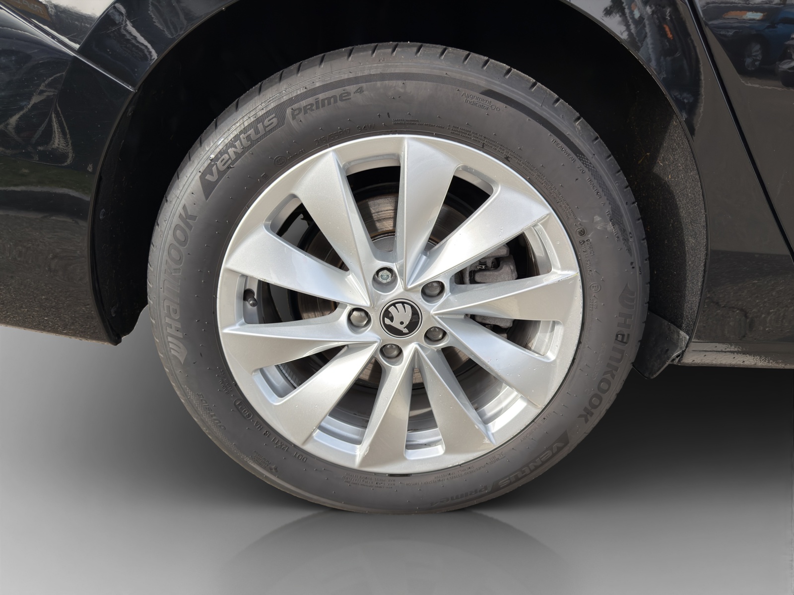 SKODA Superb Combi 1.5 TSI Selection DSG-image-13