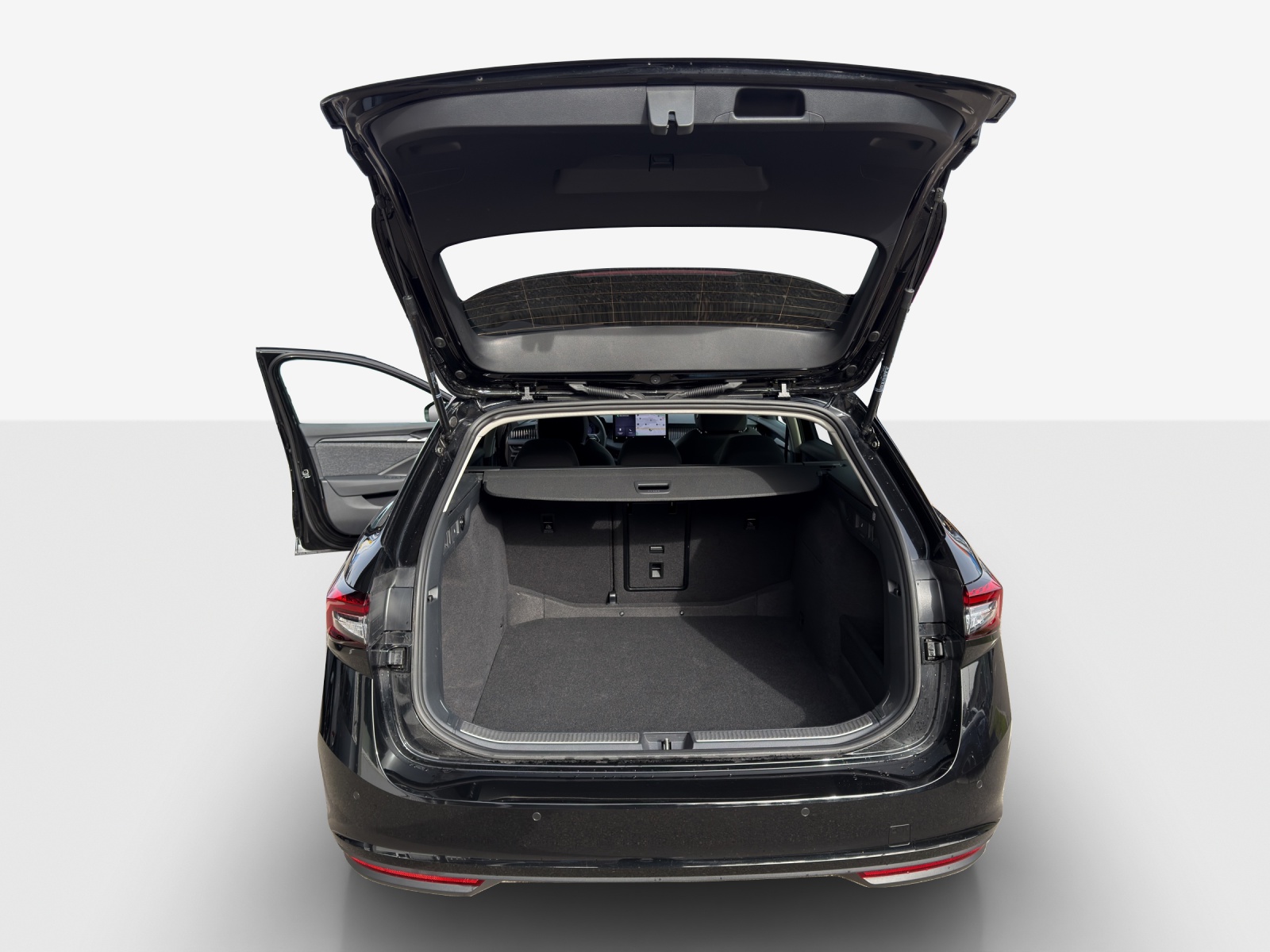SKODA Superb Combi 1.5 TSI Selection DSG-image-12