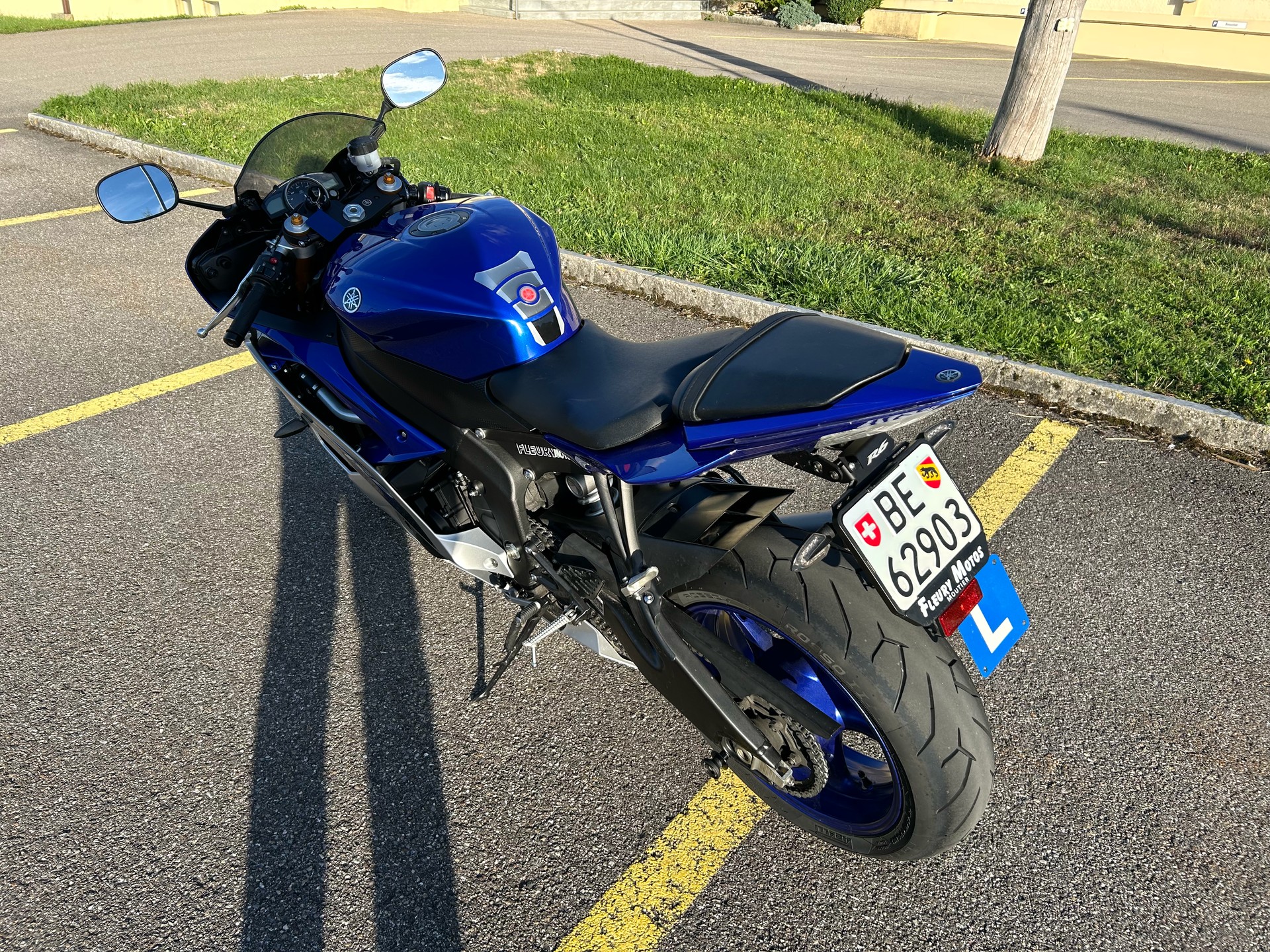 YAMAHA YZF-R6-image-4