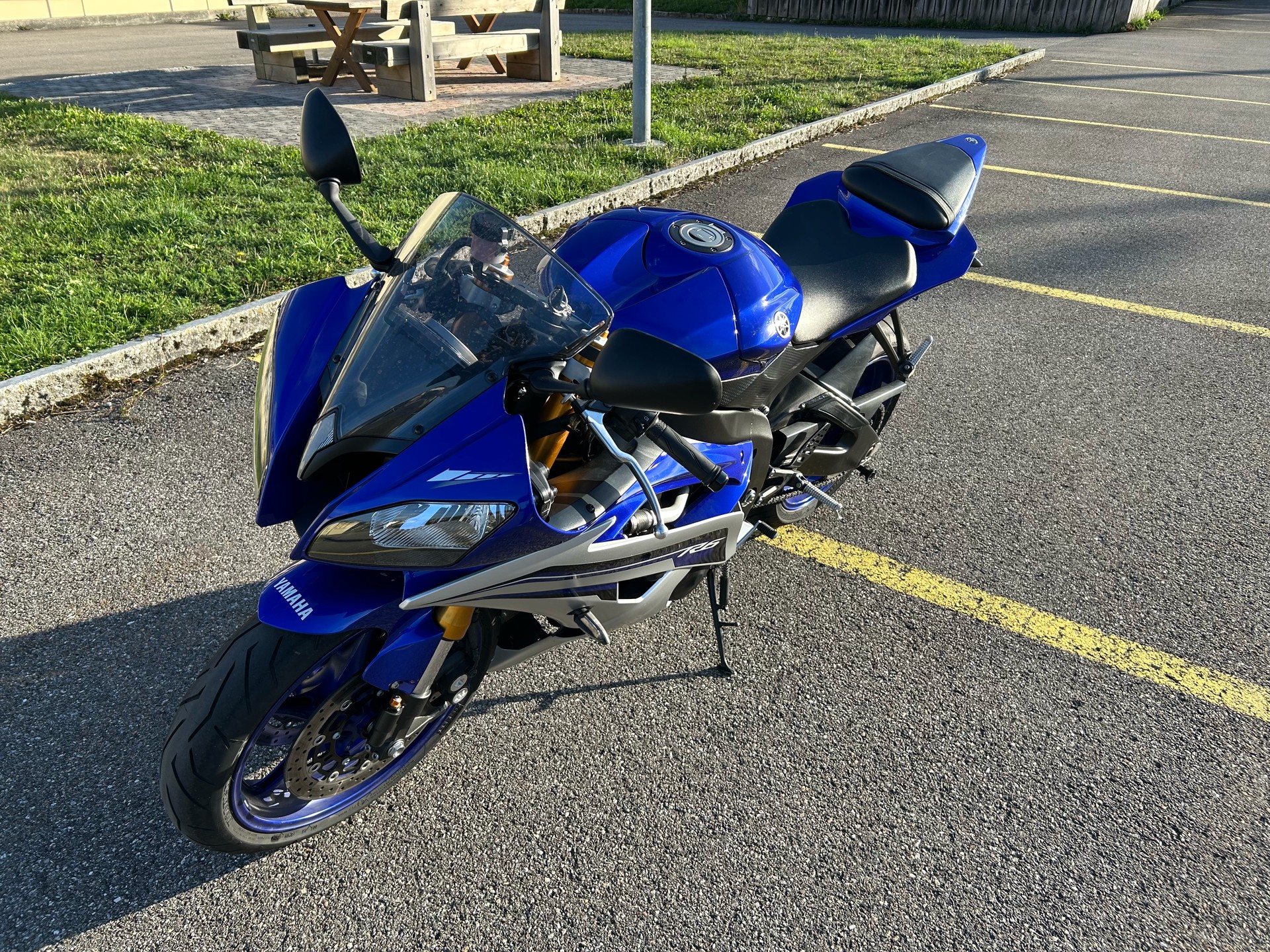 YAMAHA YZF-R6-image-6