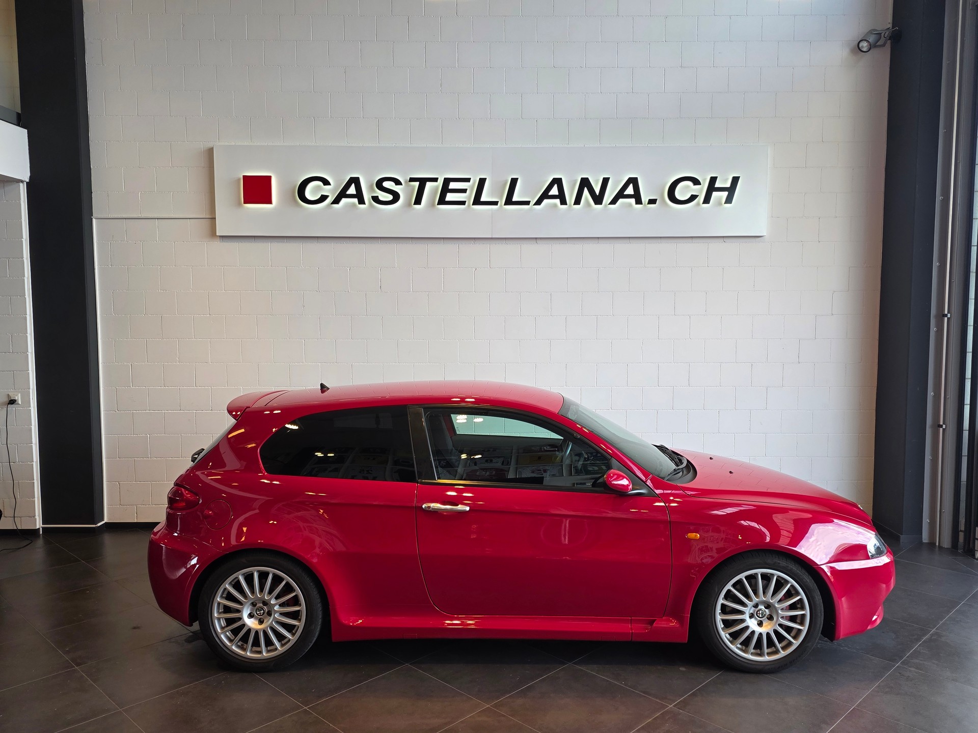 ALFA ROMEO 147 3.2 GTA-image-6