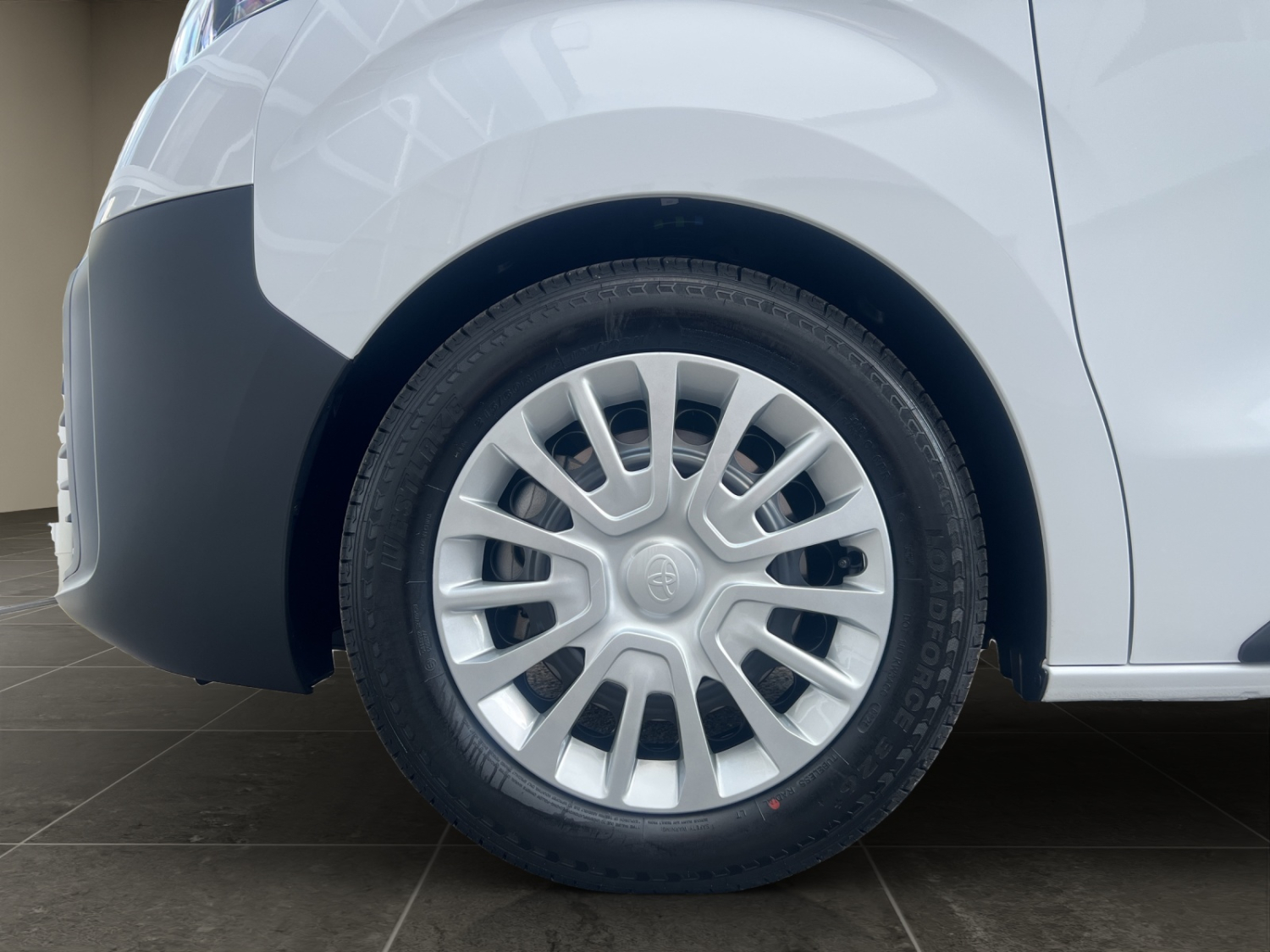 TOYOTA PROACE Verso L1 2.0 D Comfort-image-21