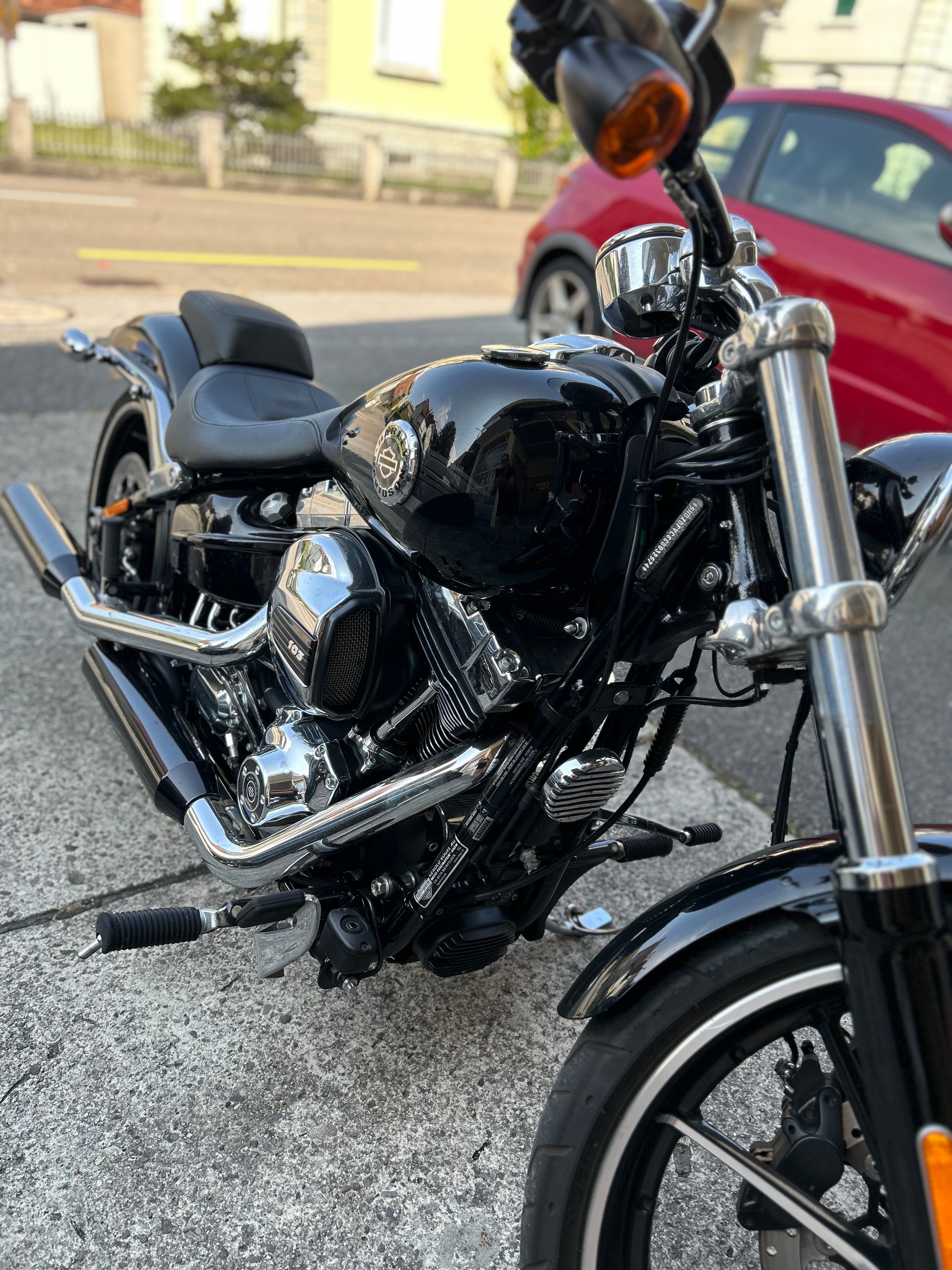 HARLEY-DAVIDSON Breakout-image-0