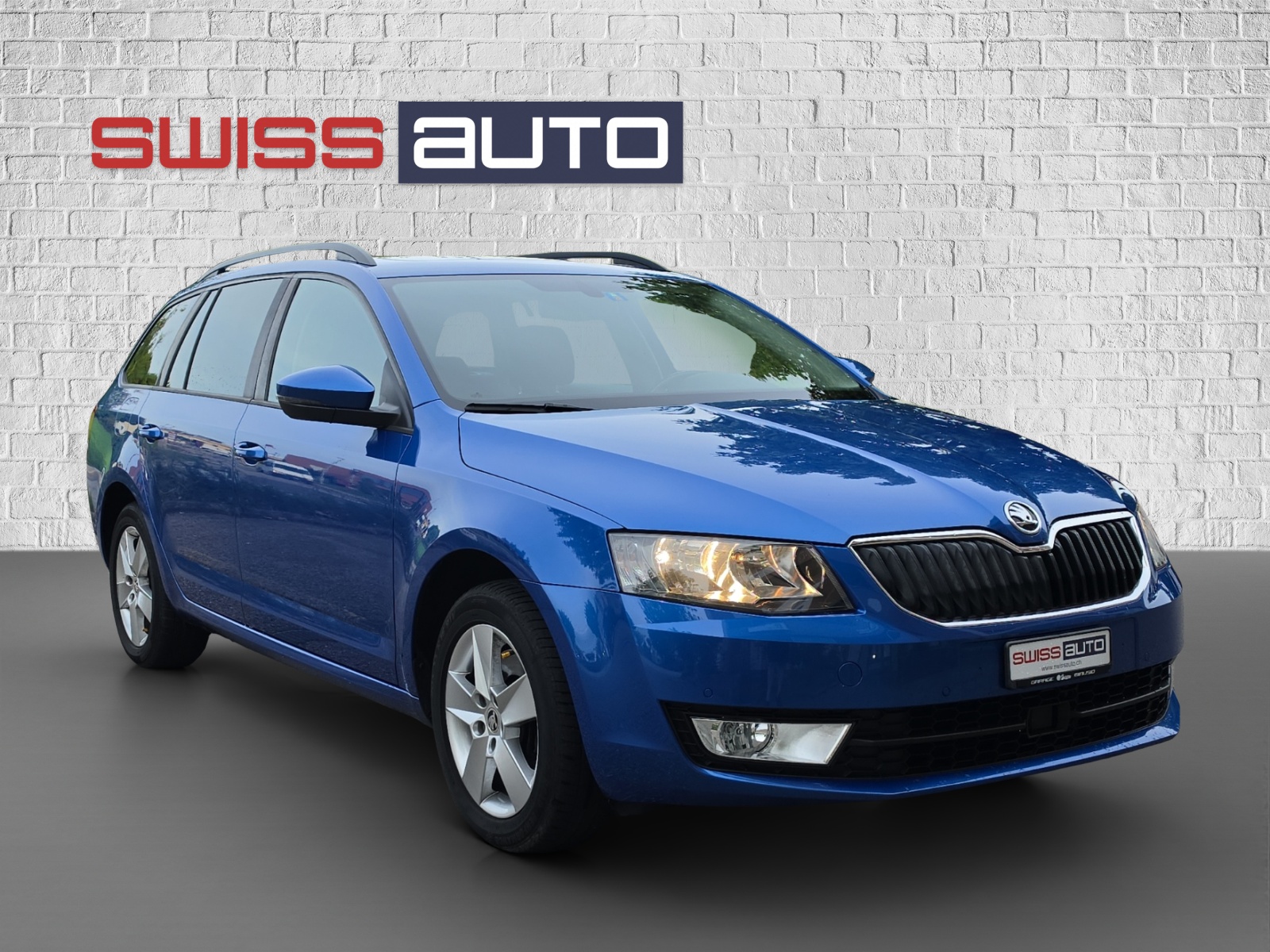 SKODA Octavia Combi 2.0 TDI Ambition 4x4 DSG-showroom-element-2