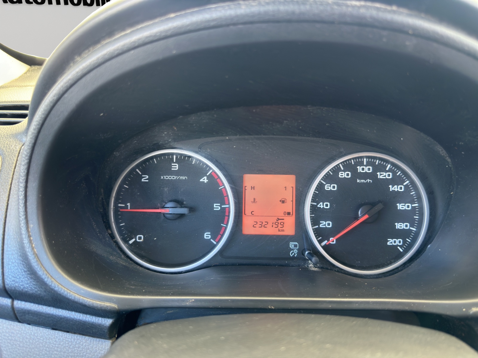 MITSUBISHI L 200 2.4 Value Double Cab-image-18