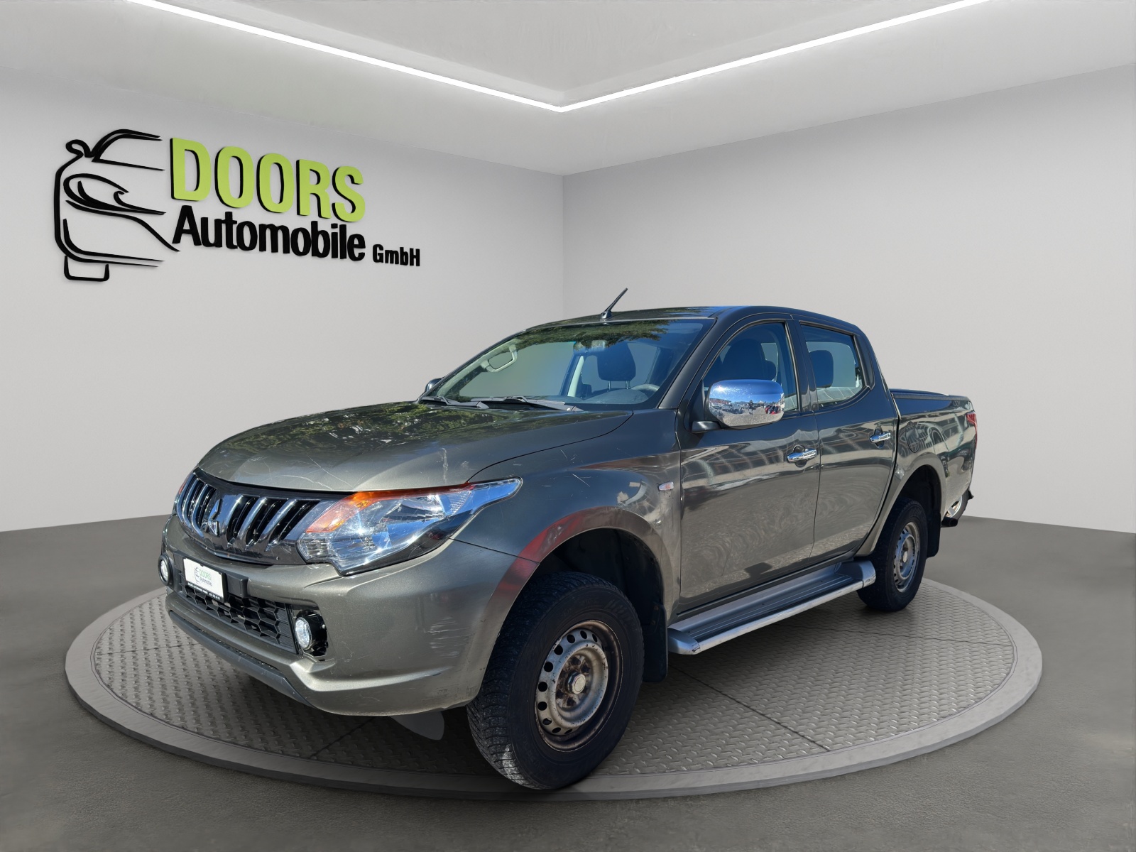 MITSUBISHI L 200 2.4 Value Double Cab-showroom-element-2