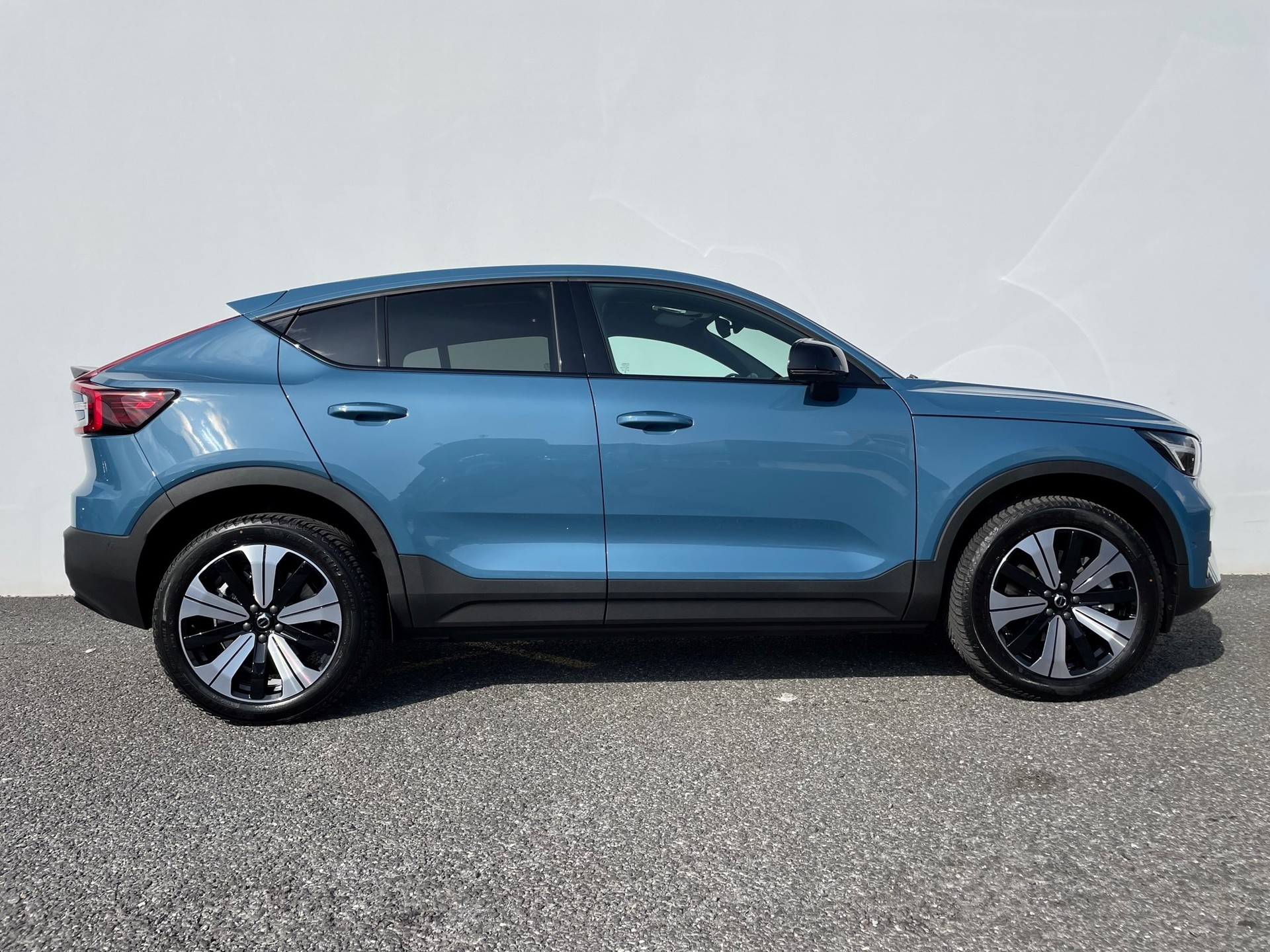 VOLVO C40 P8 Twin Recharge Ultimate AWD-showroom-element-1