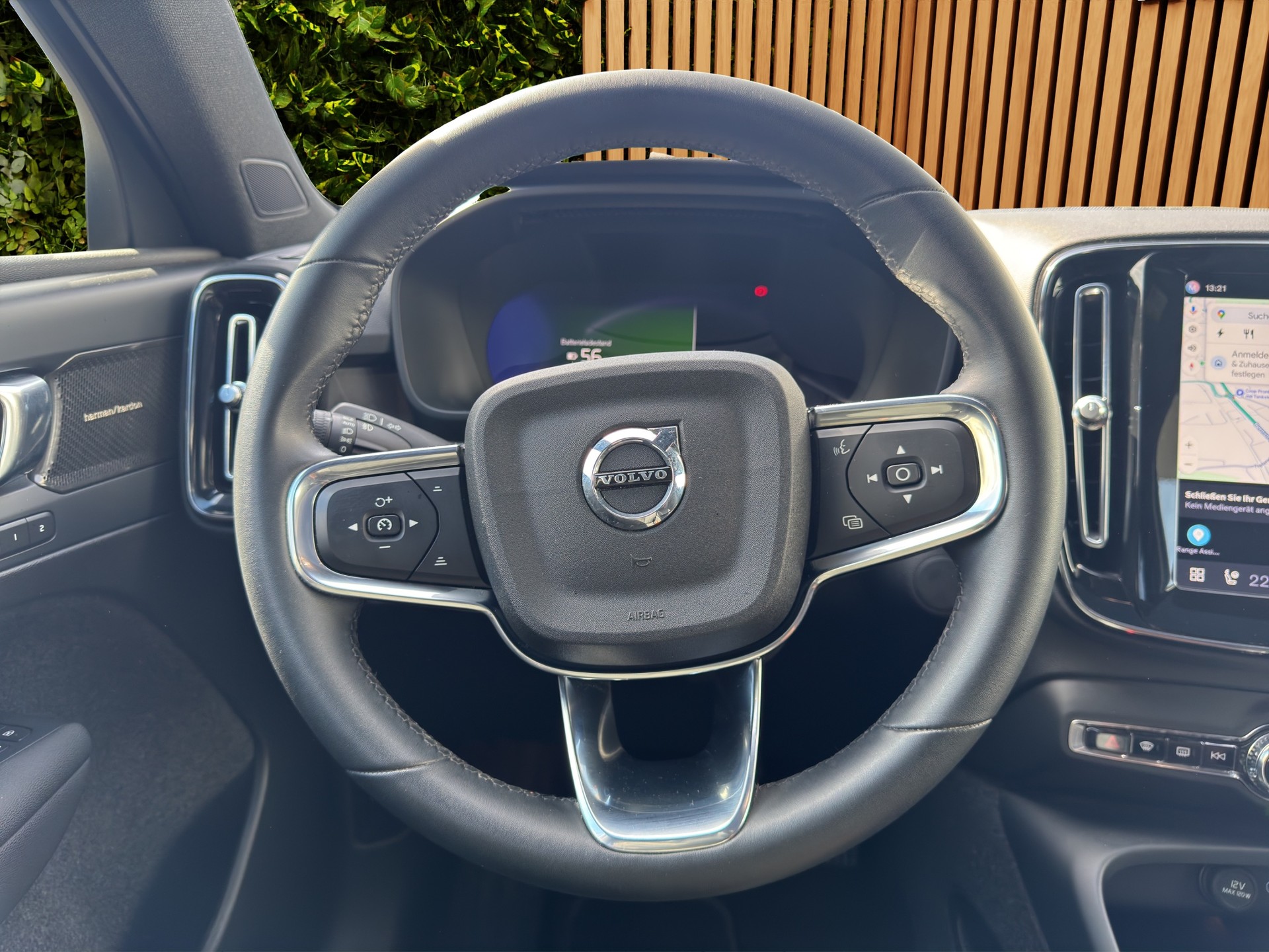 VOLVO C40 P8 Twin Recharge Ultimate AWD-image-10
