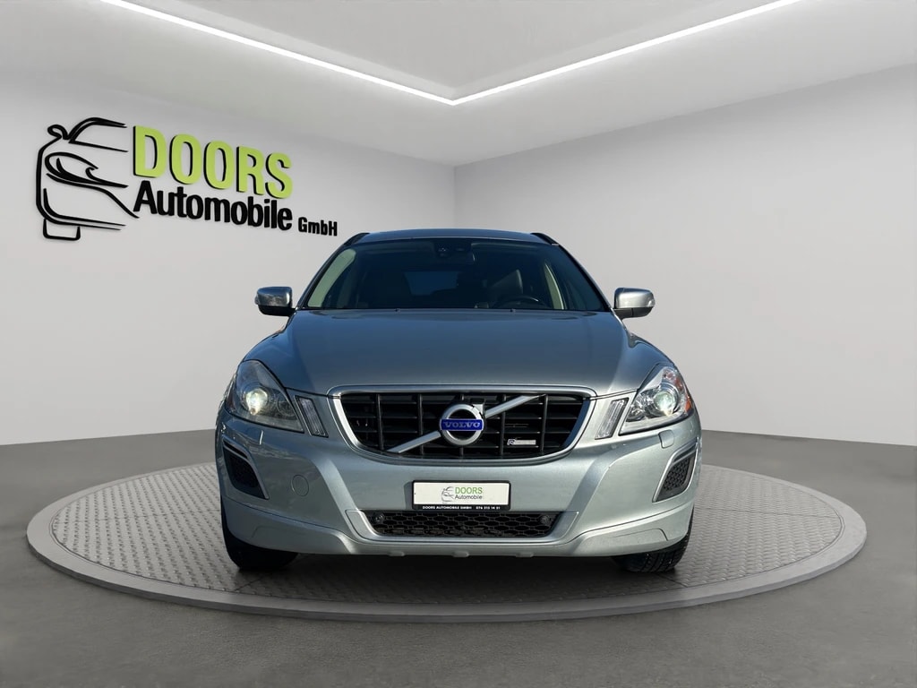 VOLVO XC60 T6 AWD R-Design Geartronic-showroom-element-1