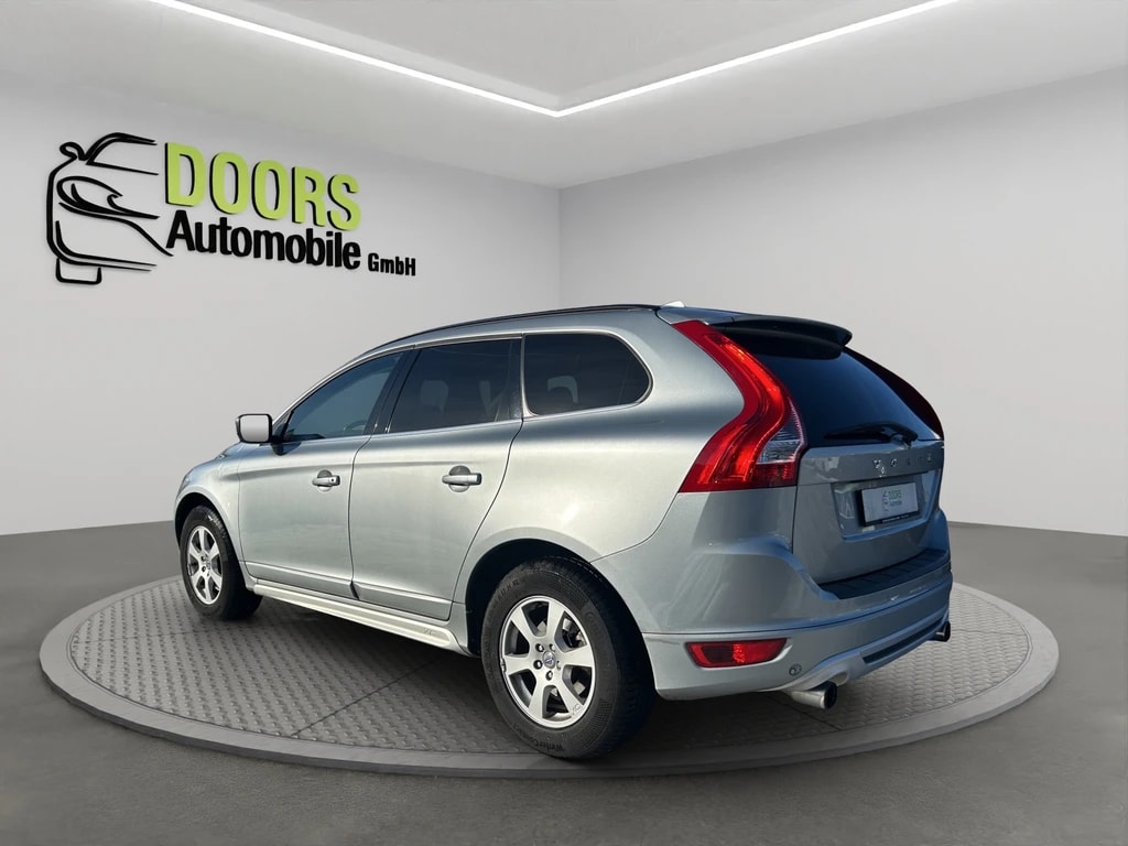 VOLVO XC60 T6 AWD R-Design Geartronic-showroom-element-3