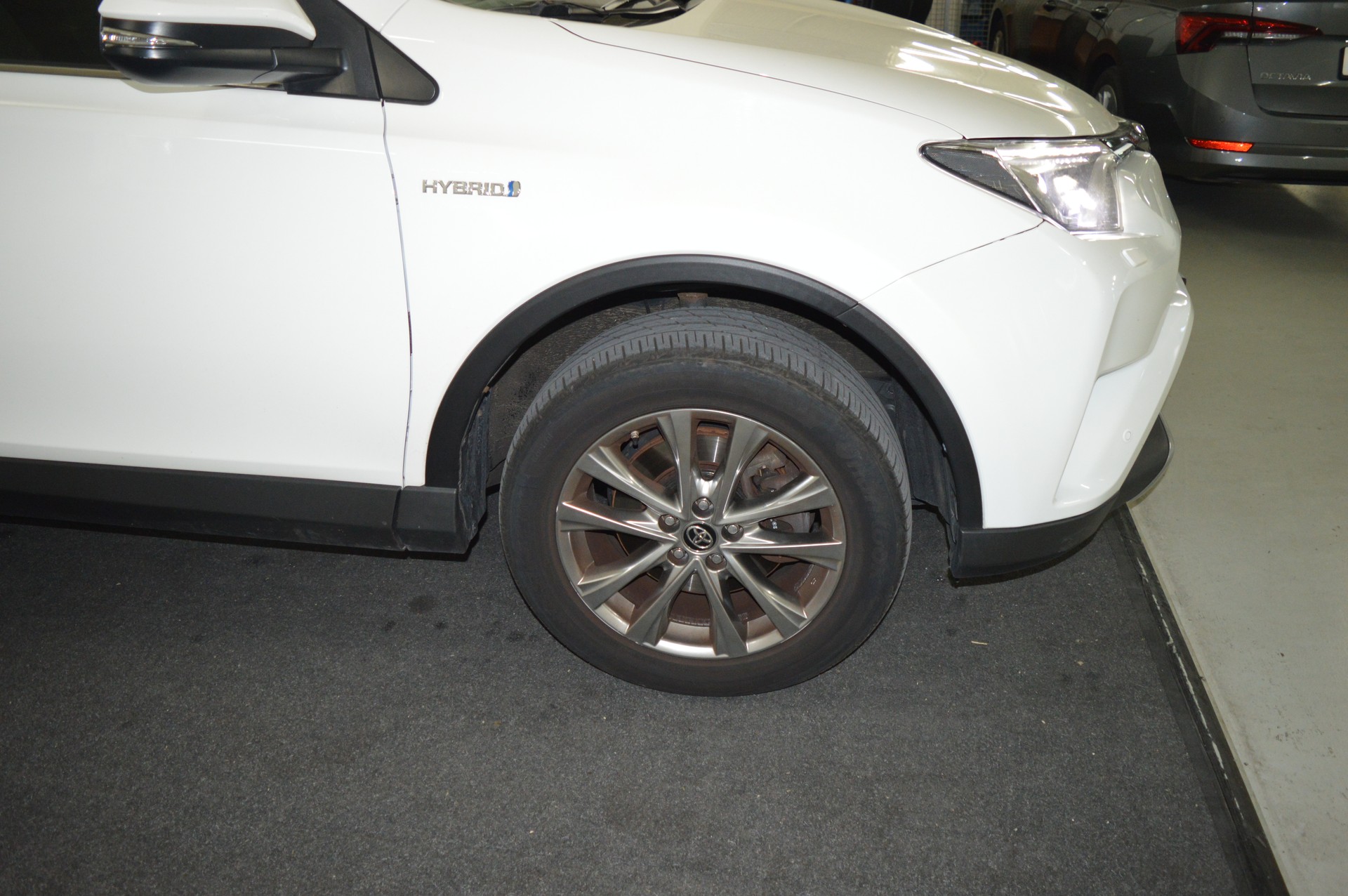 TOYOTA RAV-4 2.5 HSD Trend e-CVT-image-8