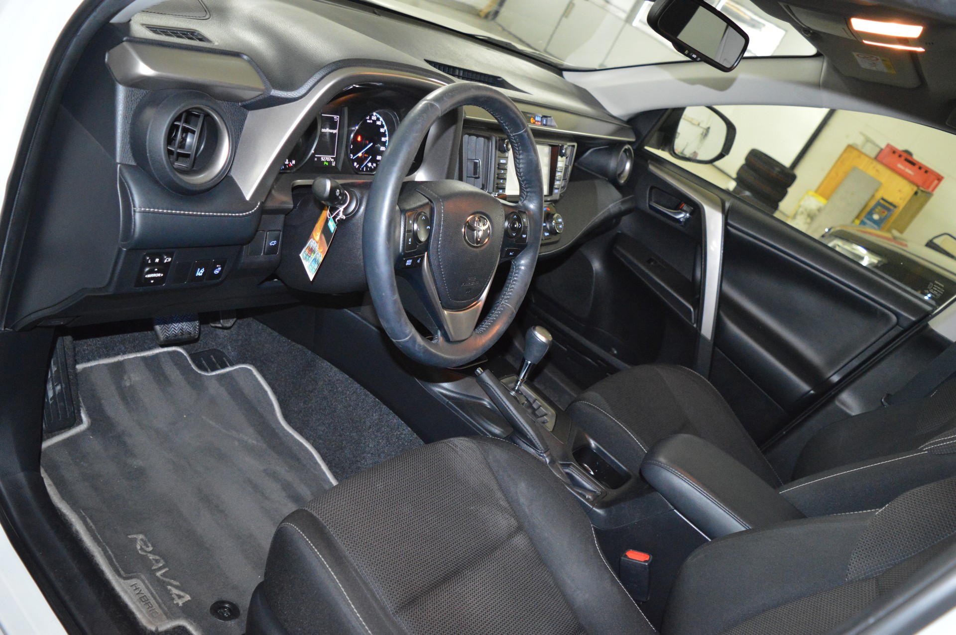 TOYOTA RAV-4 2.5 HSD Trend e-CVT-image-16