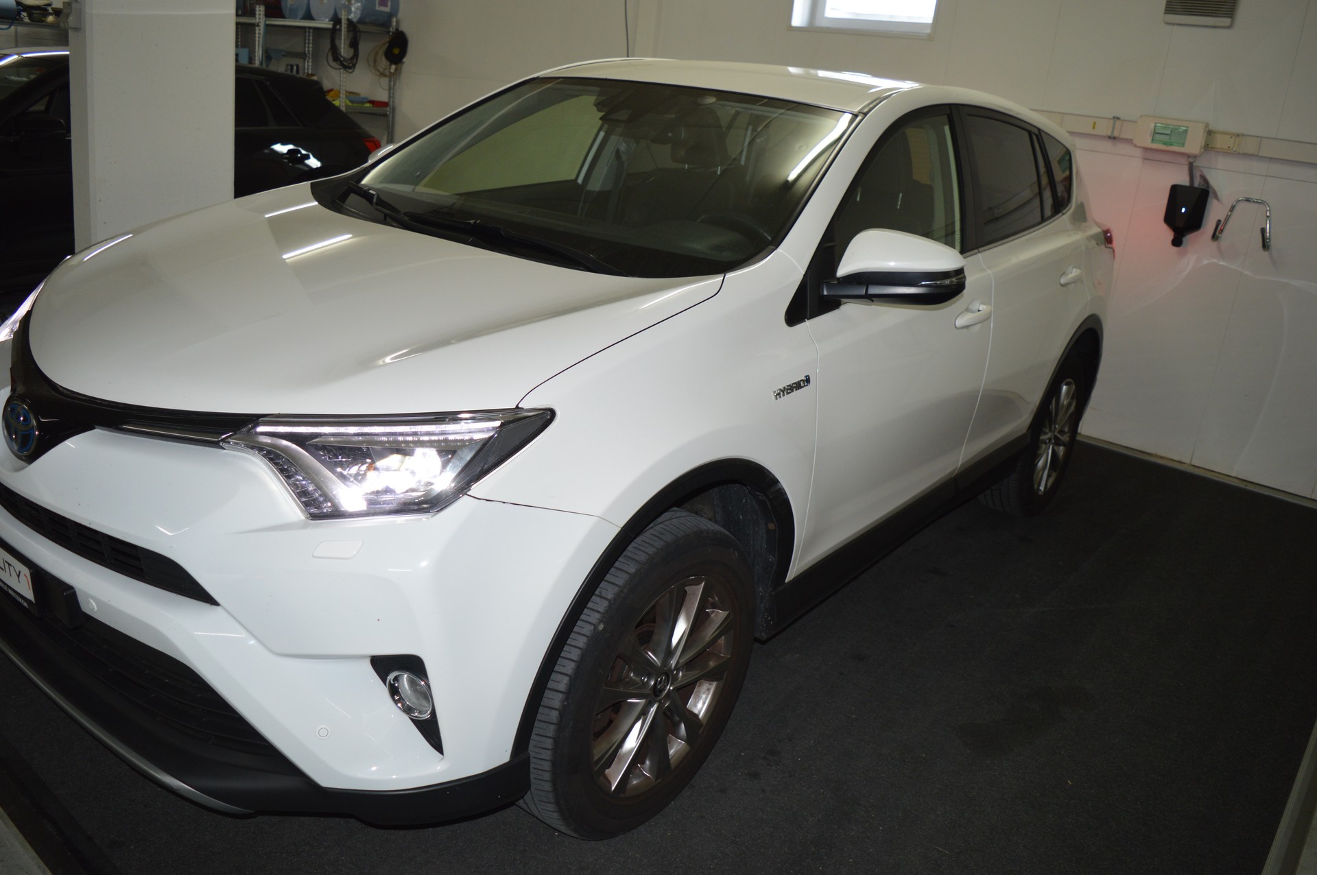 TOYOTA RAV-4 2.5 HSD Trend e-CVT-image-5