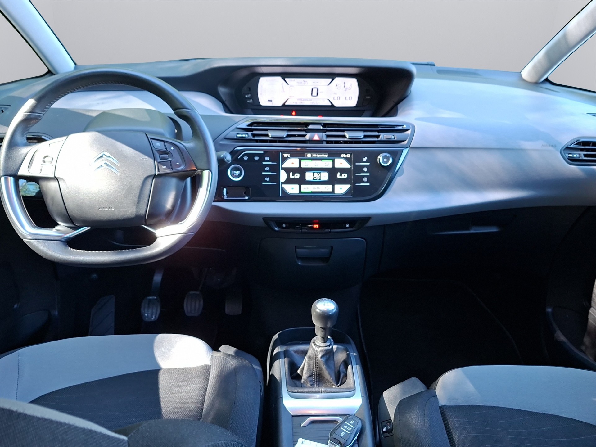 CITROEN C4 Picasso 1.6i 16V THP Séduction-image-10