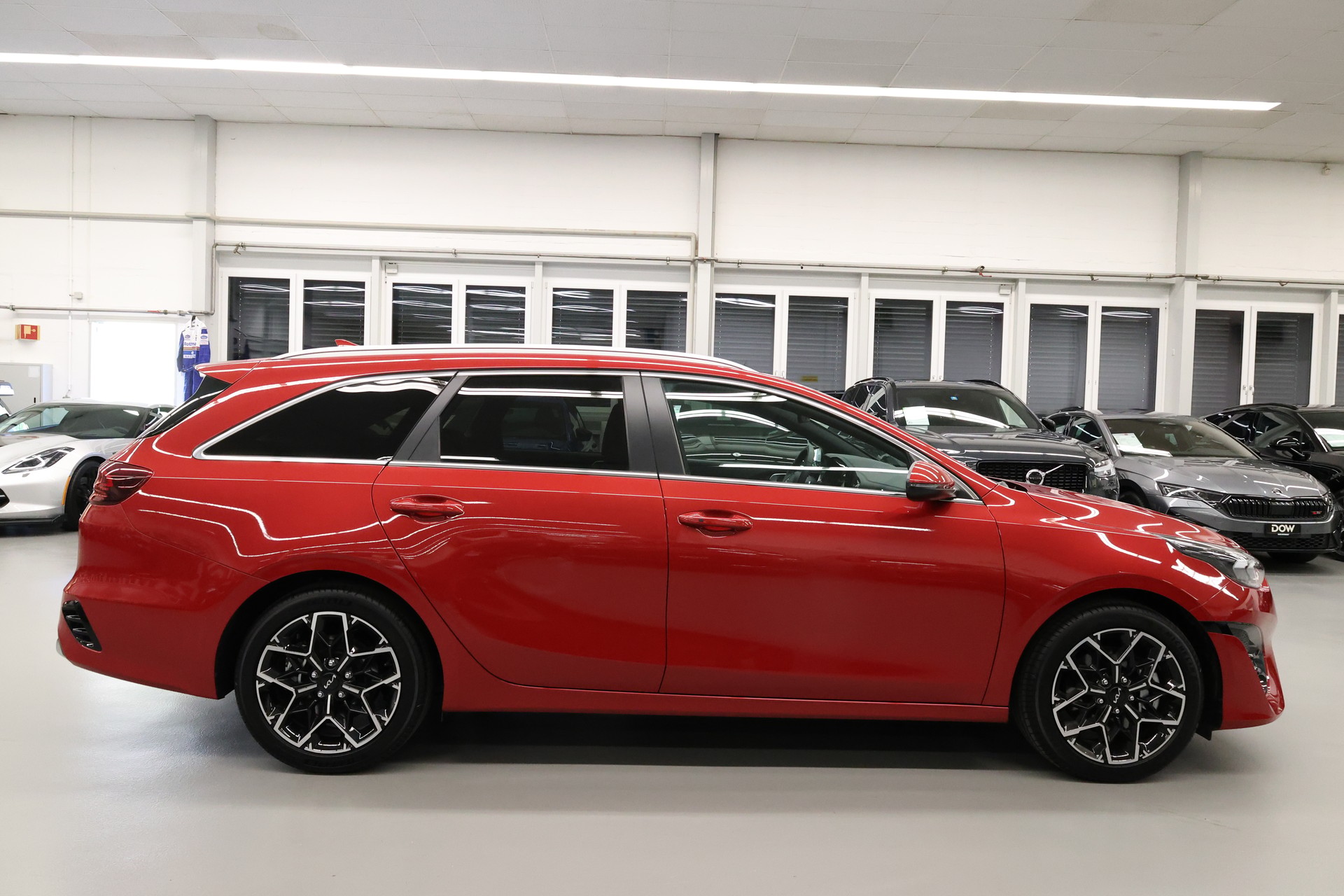 KIA Ceed SW 1.5 T-GDi GT-Line-image-11