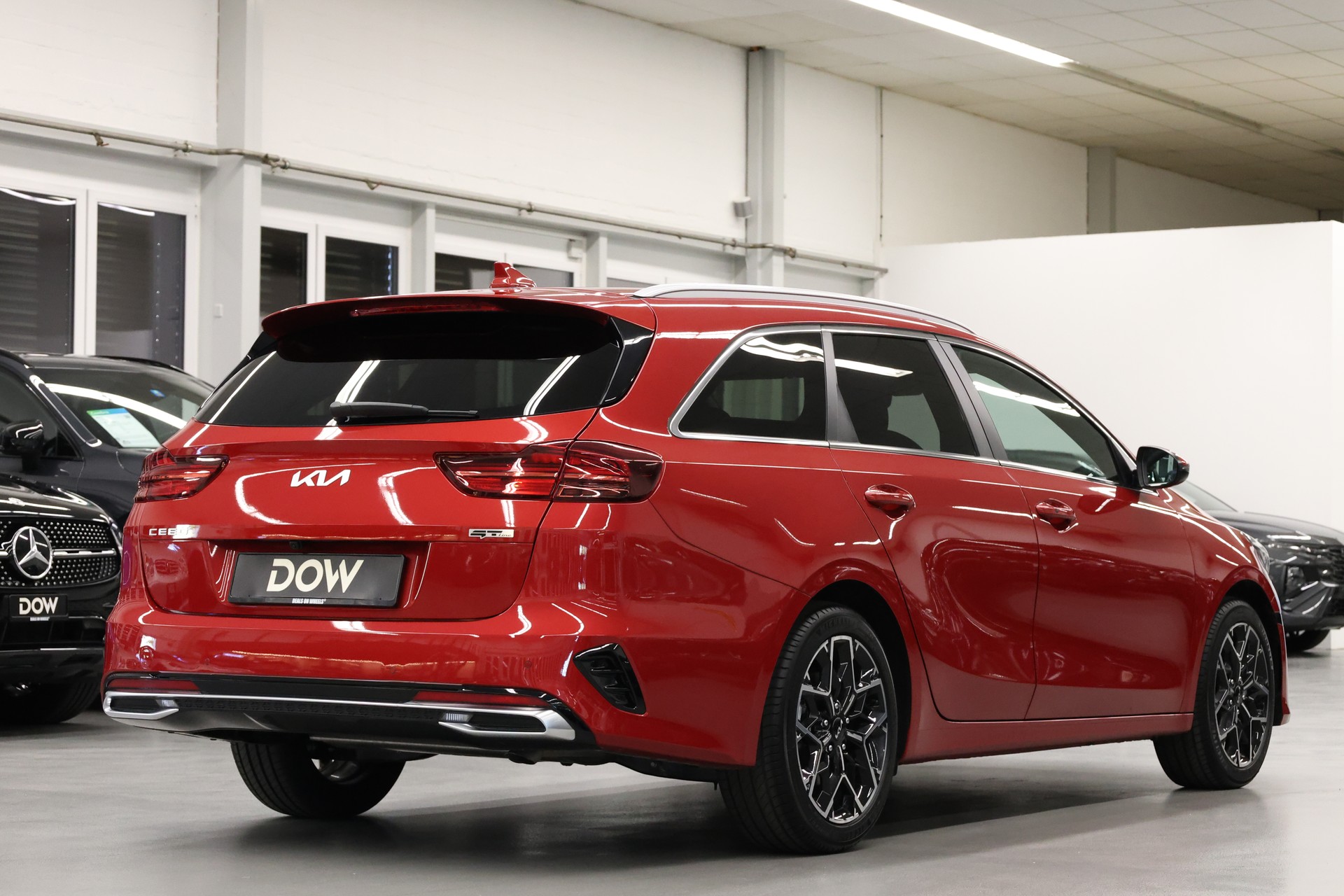 KIA Ceed SW 1.5 T-GDi GT-Line-image-6