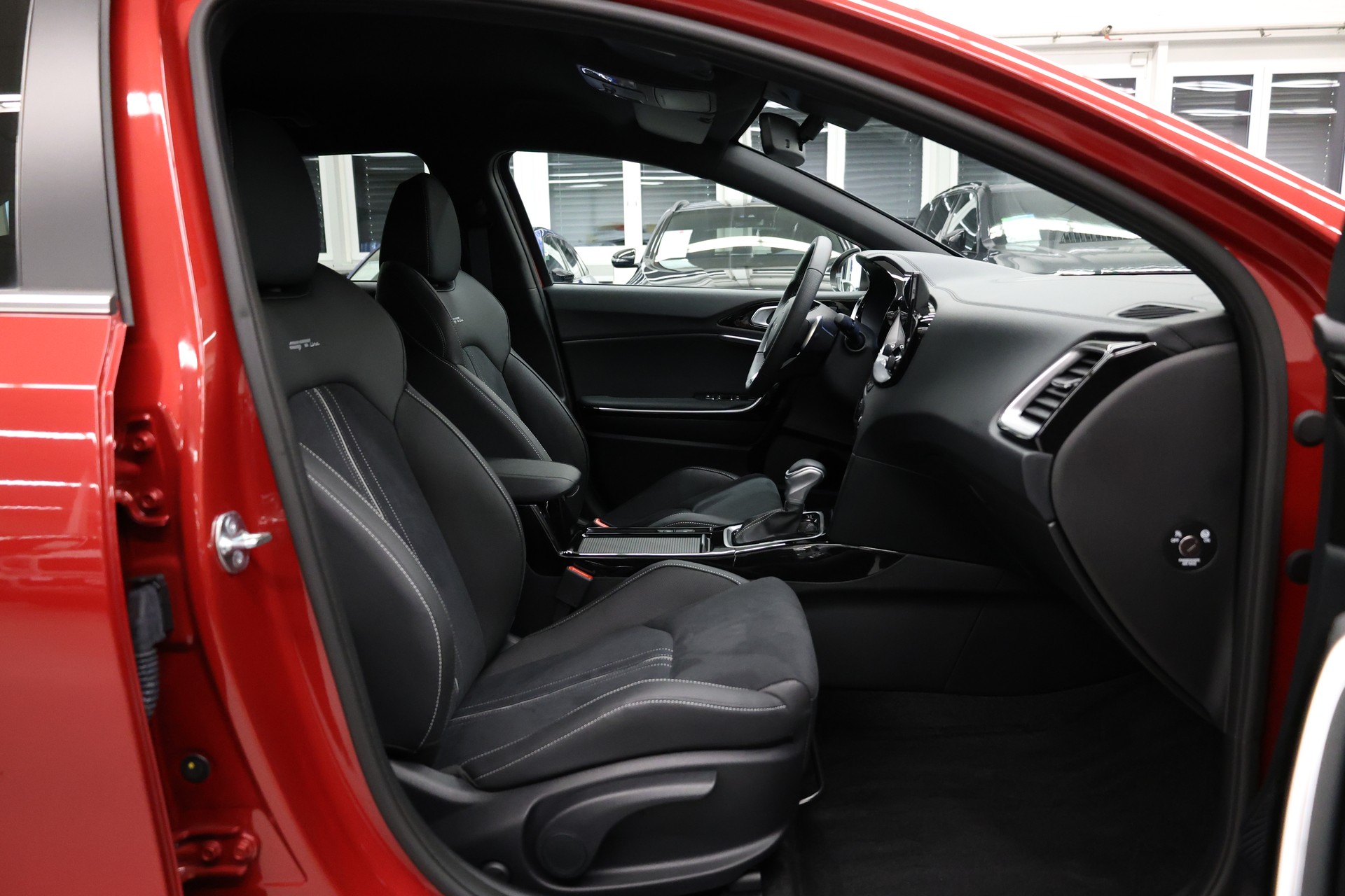 KIA Ceed SW 1.5 T-GDi GT-Line-image-18