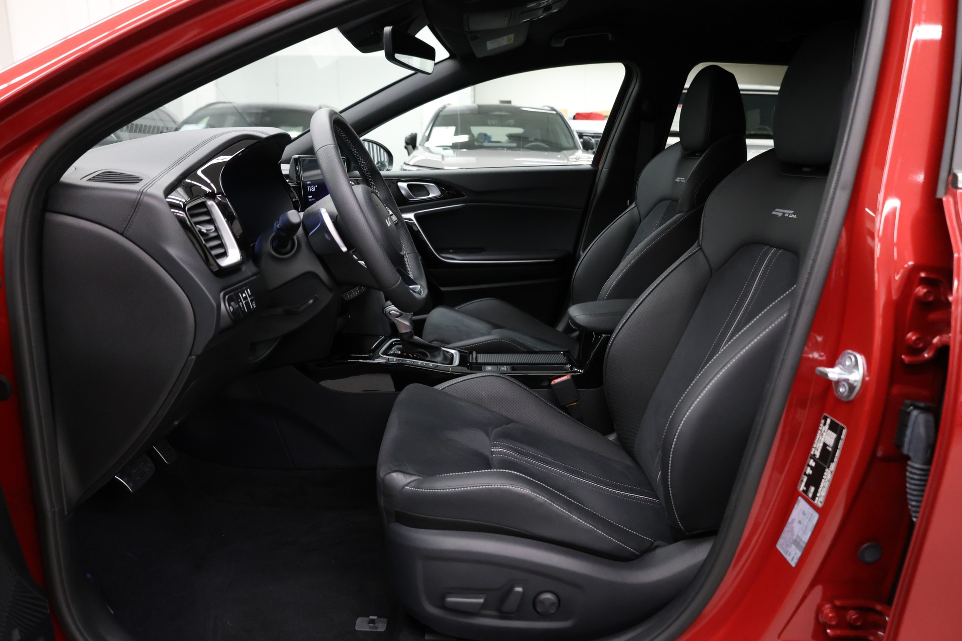KIA Ceed SW 1.5 T-GDi GT-Line-image-17