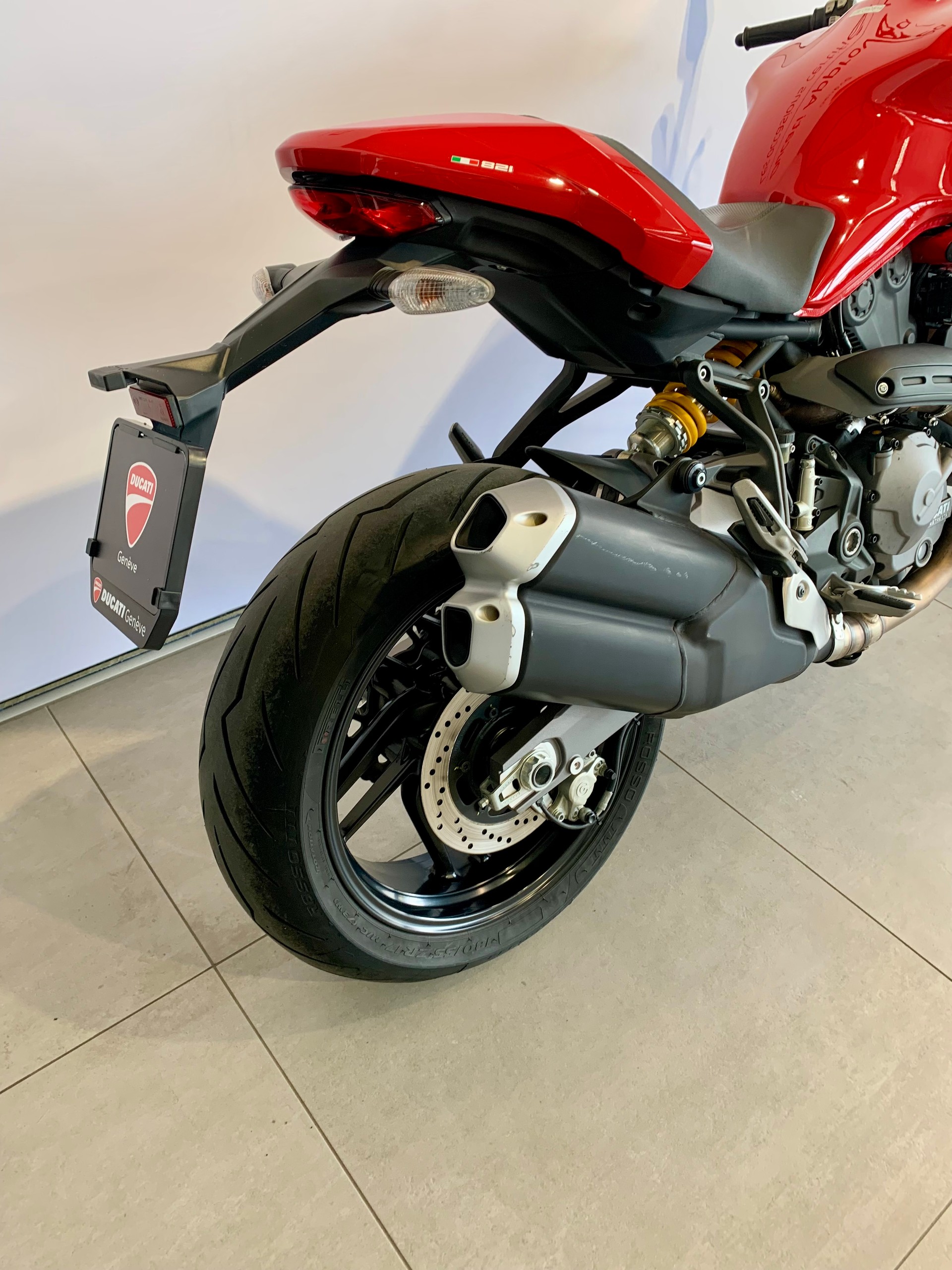 DUCATI Monster 821-image-10