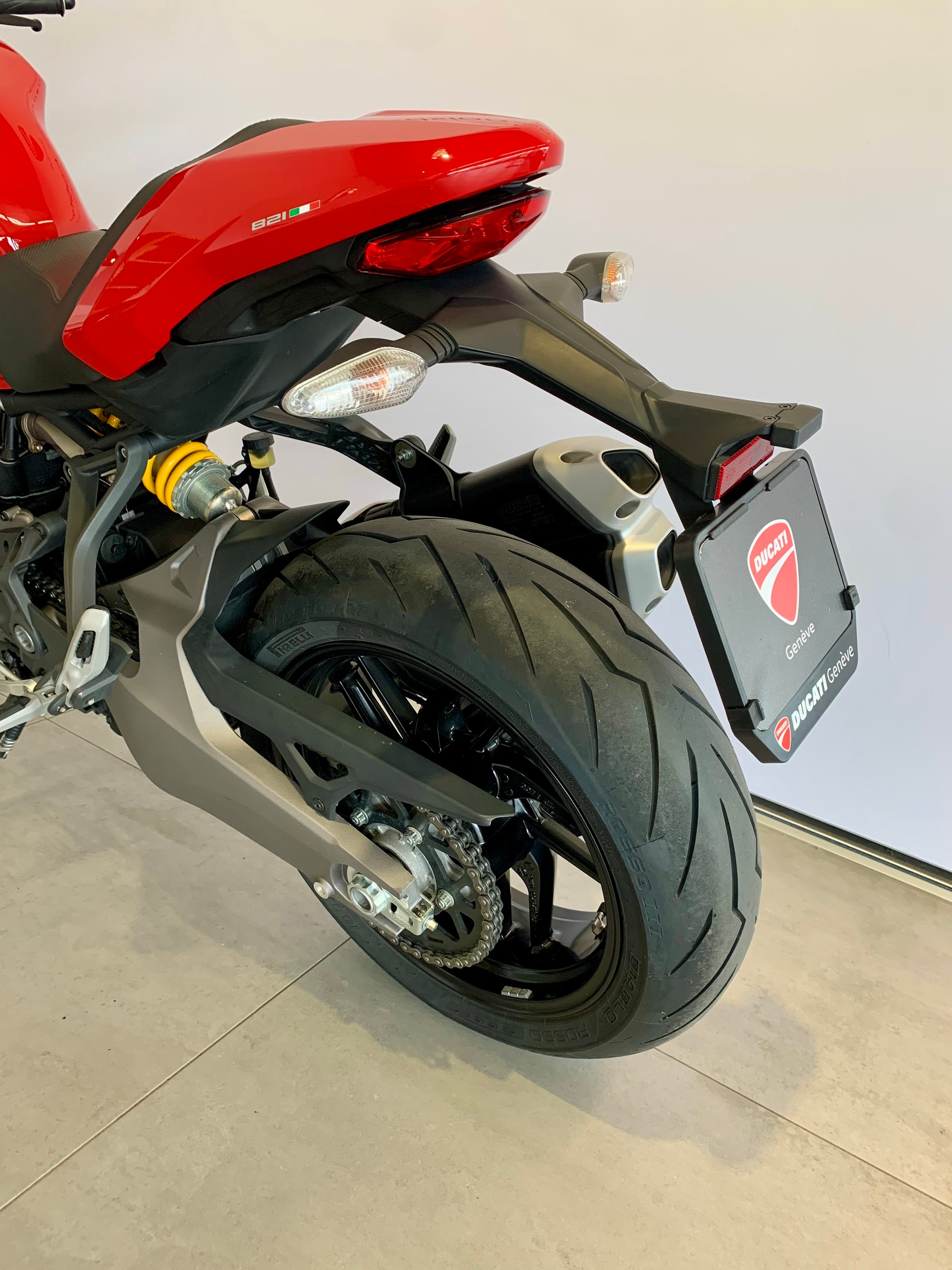 DUCATI Monster 821-image-11
