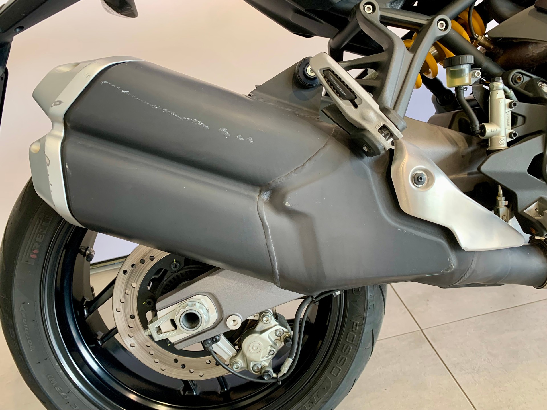 DUCATI Monster 821-image-7