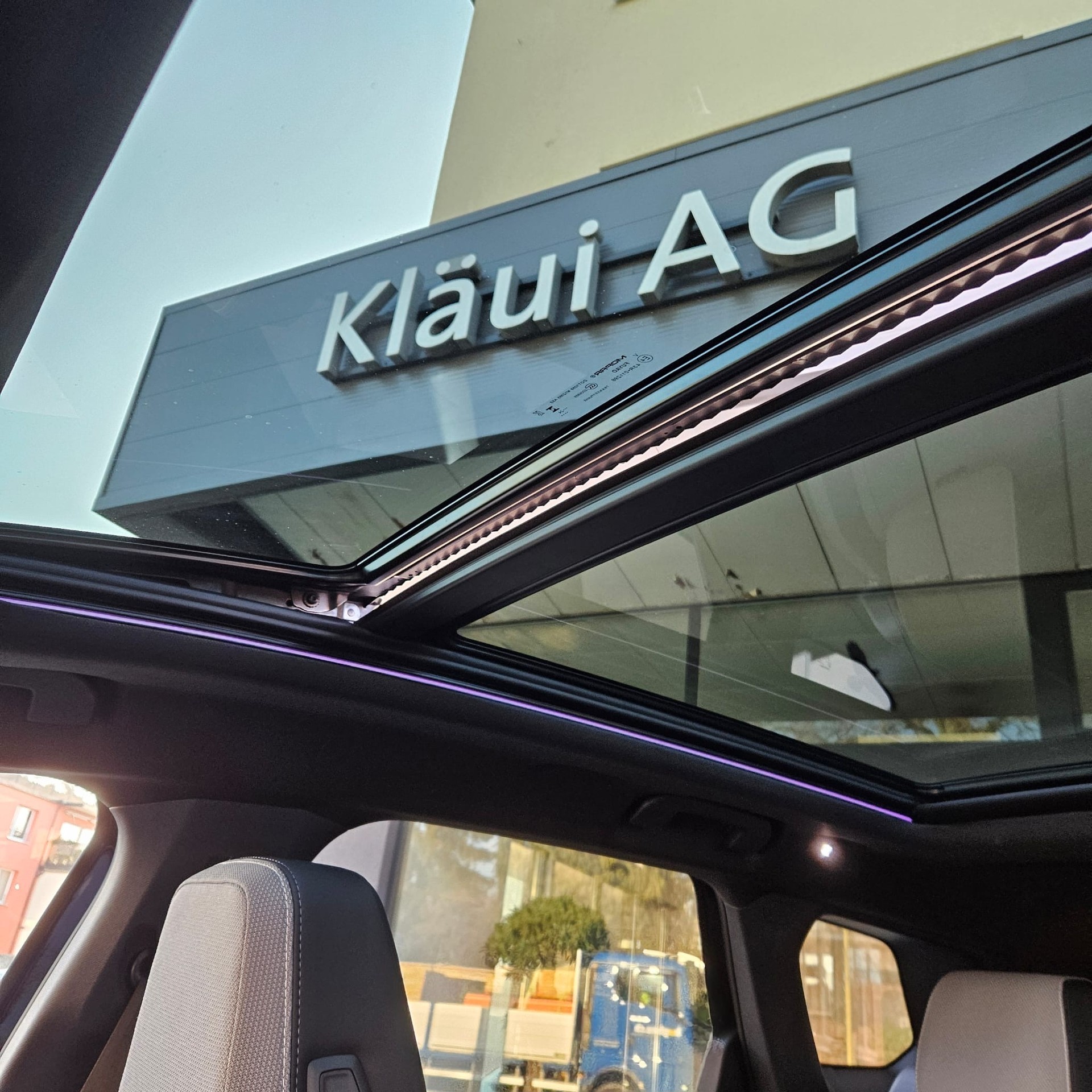 OPEL Grandland El. 73kWh GS-showroom-element-3