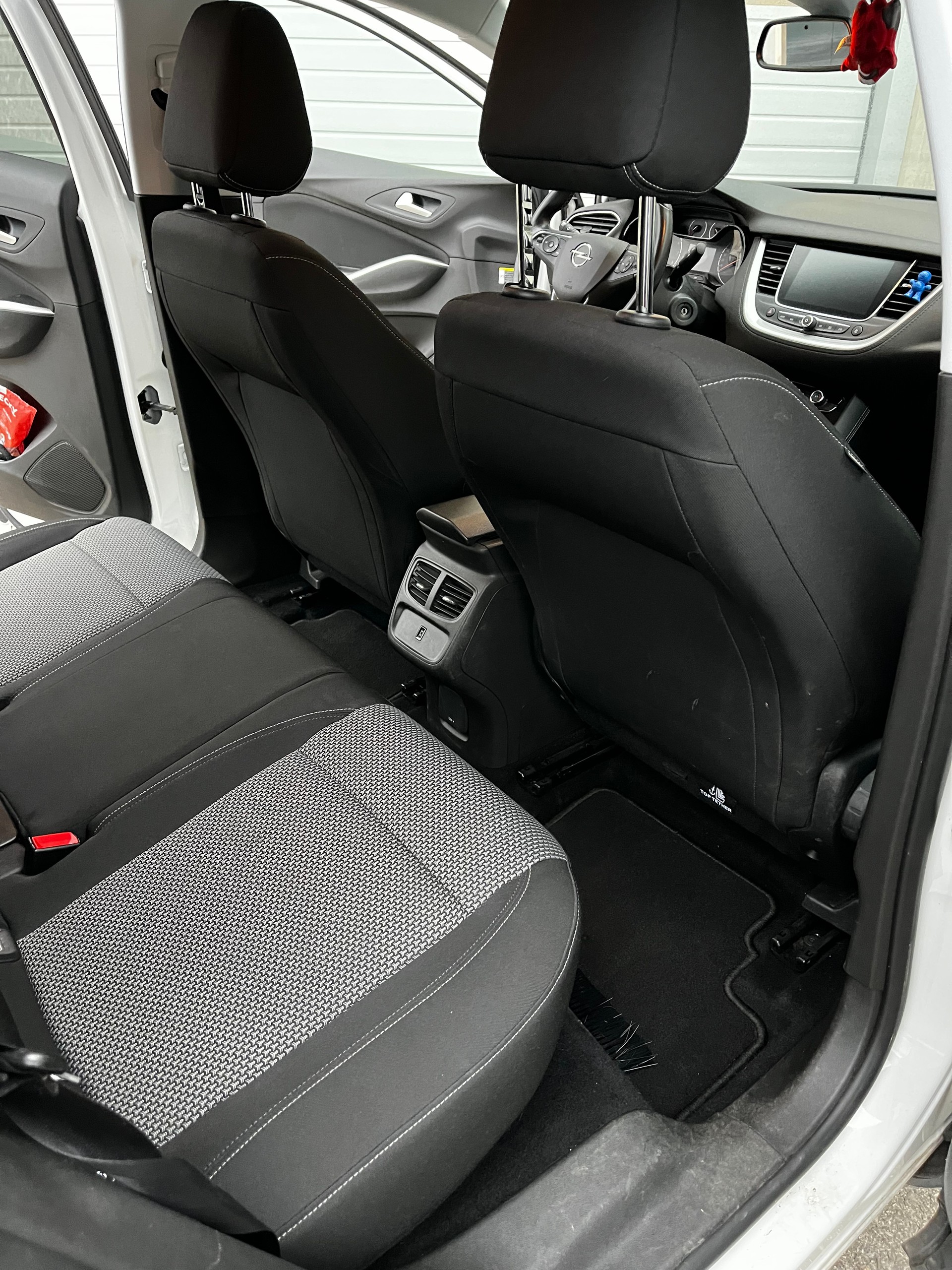 OPEL Grandland X 1.2i TP Enjoy Automatik-image-9