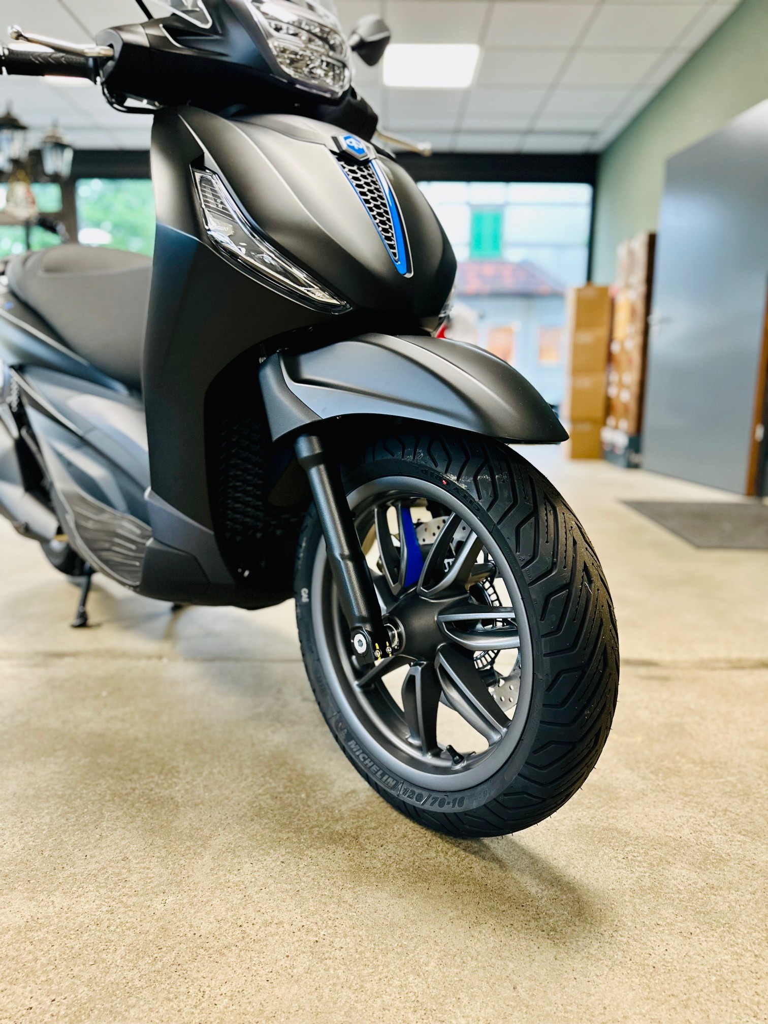 PIAGGIO Beverly 400 Sport-image-6