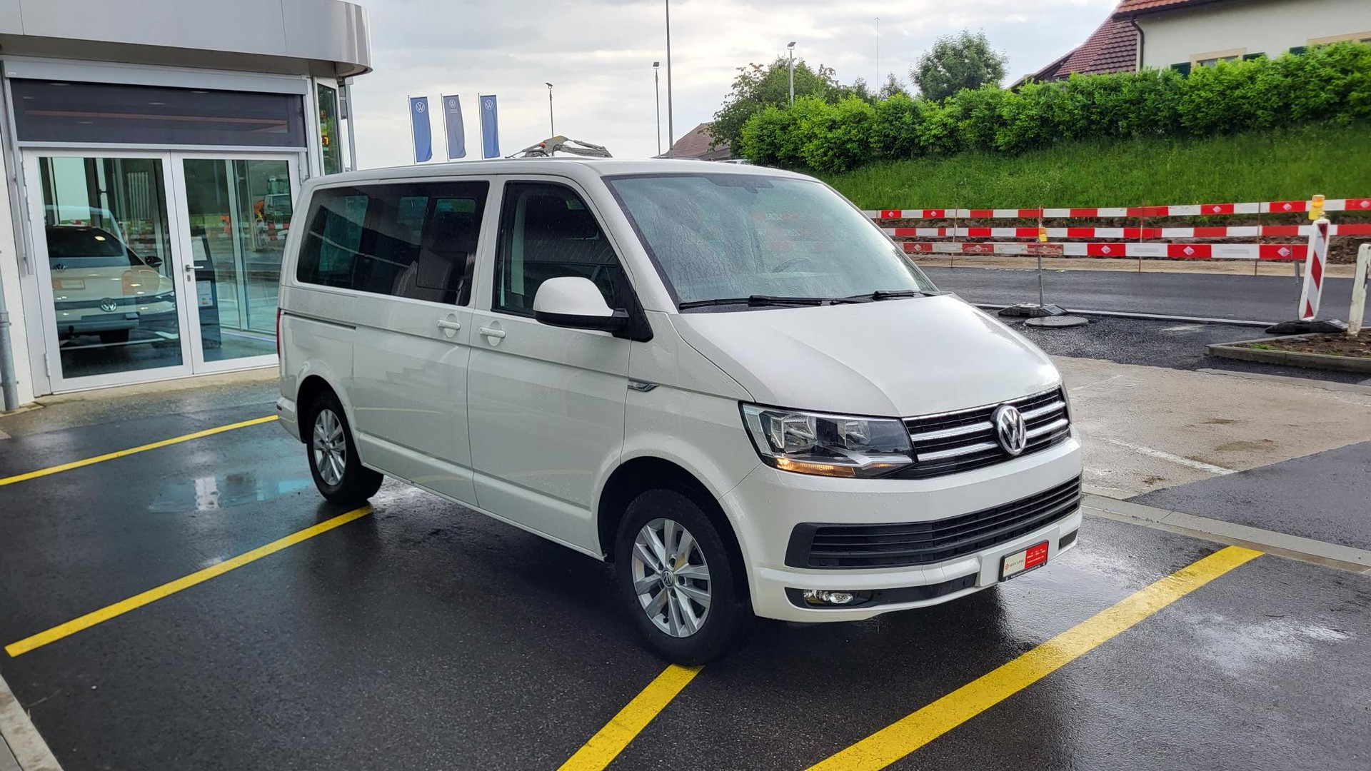 VW T6 Multivan 2.0 TDI Family DSG-showroom-element-2
