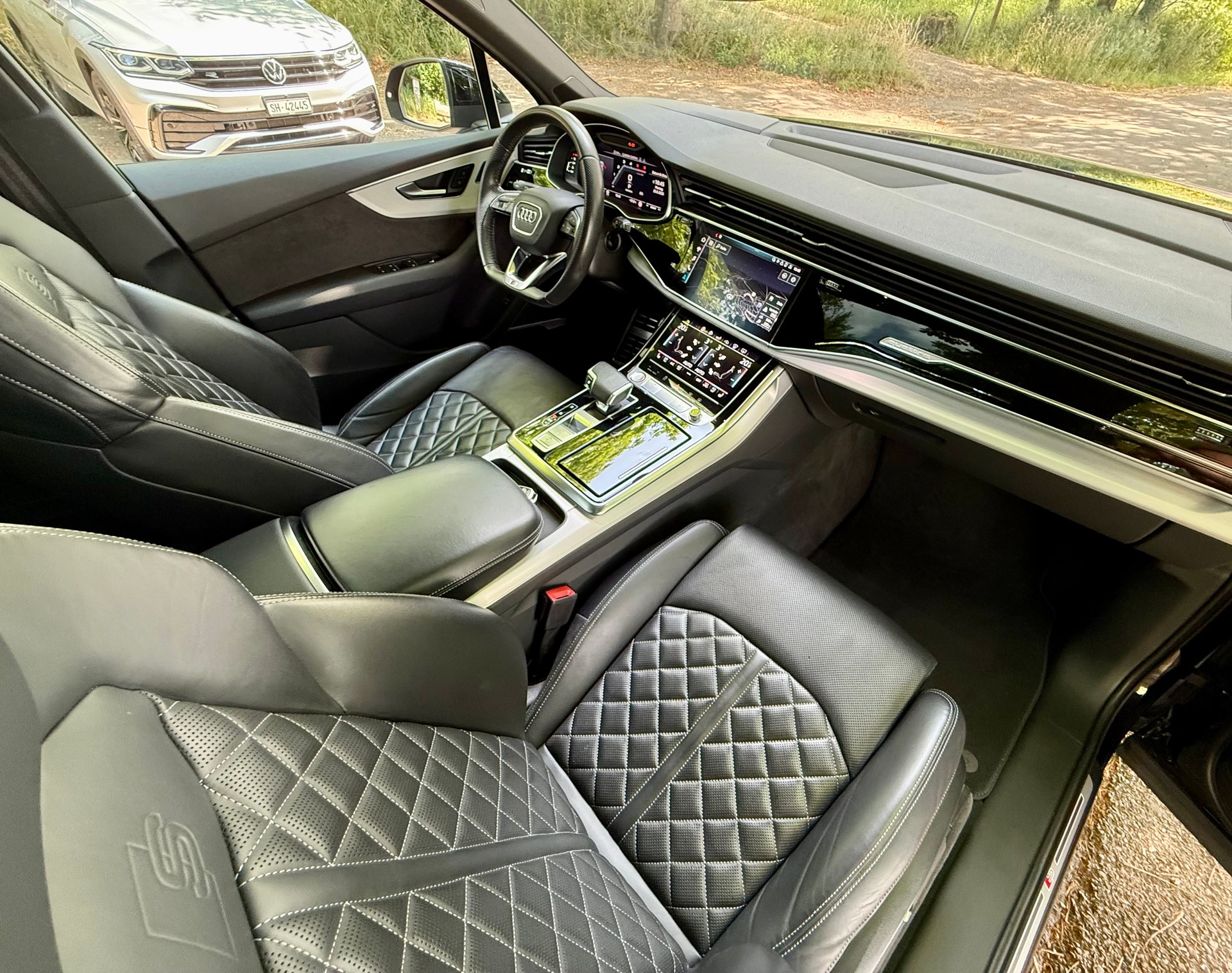 AUDI SQ7 4.0 TDI quattro tiptronic-image-24