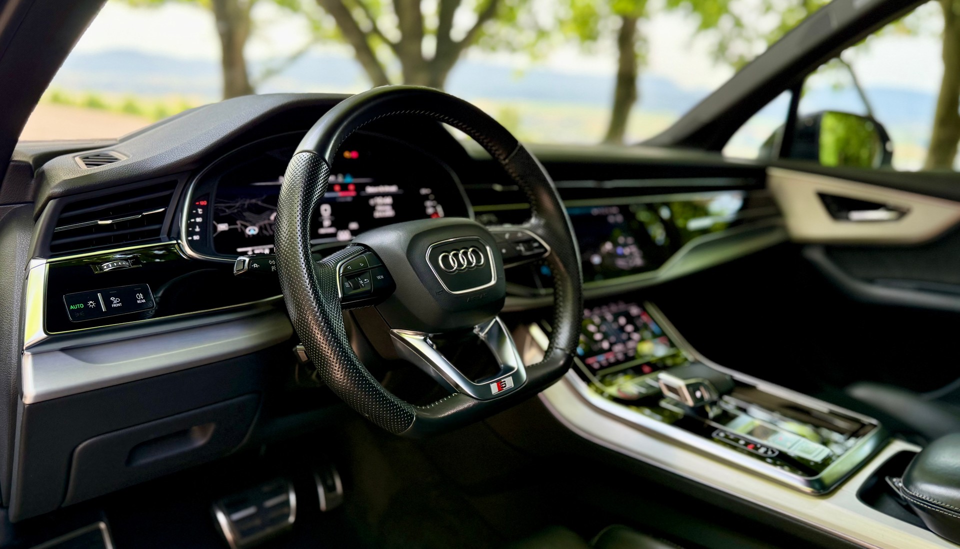 AUDI SQ7 4.0 TDI quattro tiptronic-image-22