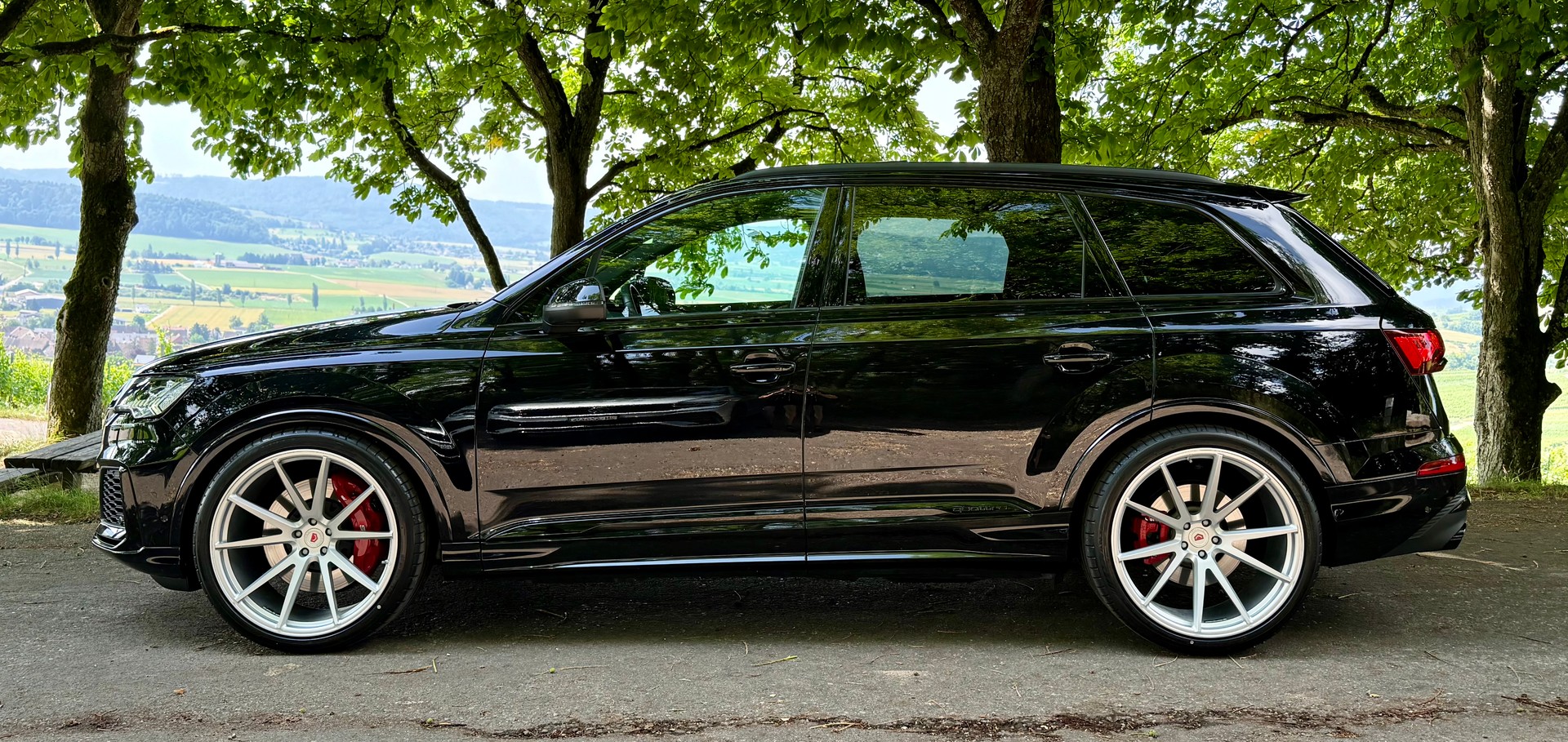 AUDI SQ7 4.0 TDI quattro tiptronic-image-9