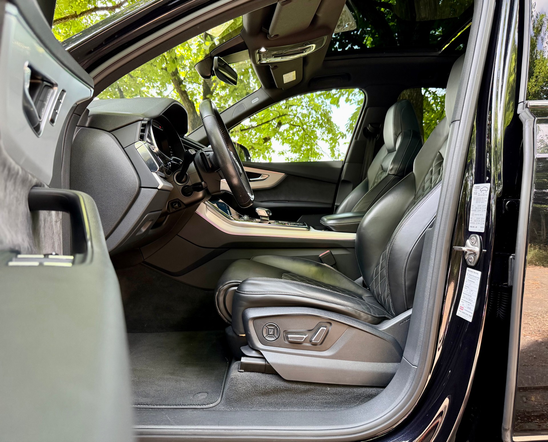 AUDI SQ7 4.0 TDI quattro tiptronic-image-20