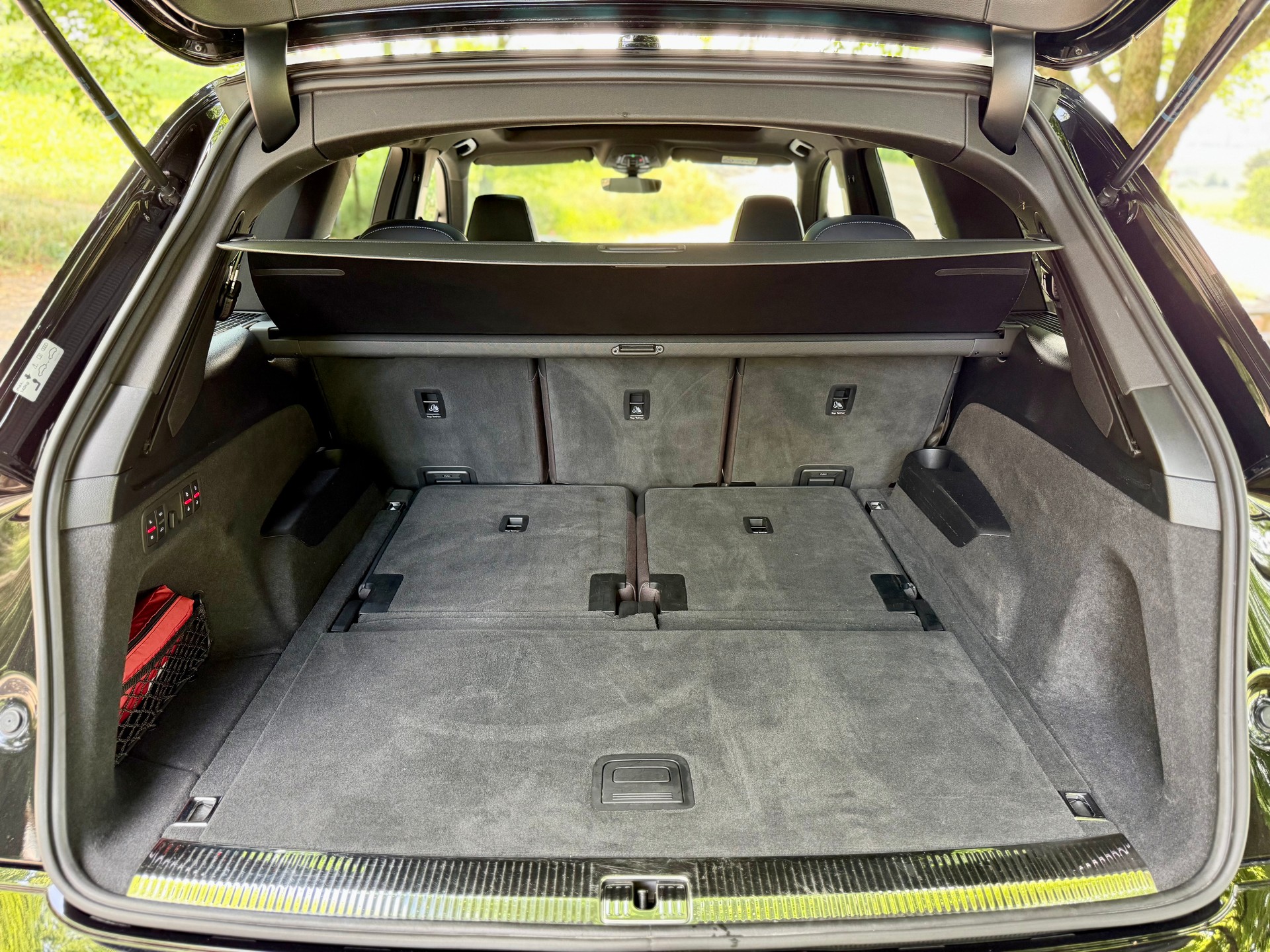 AUDI SQ7 4.0 TDI quattro tiptronic-image-31