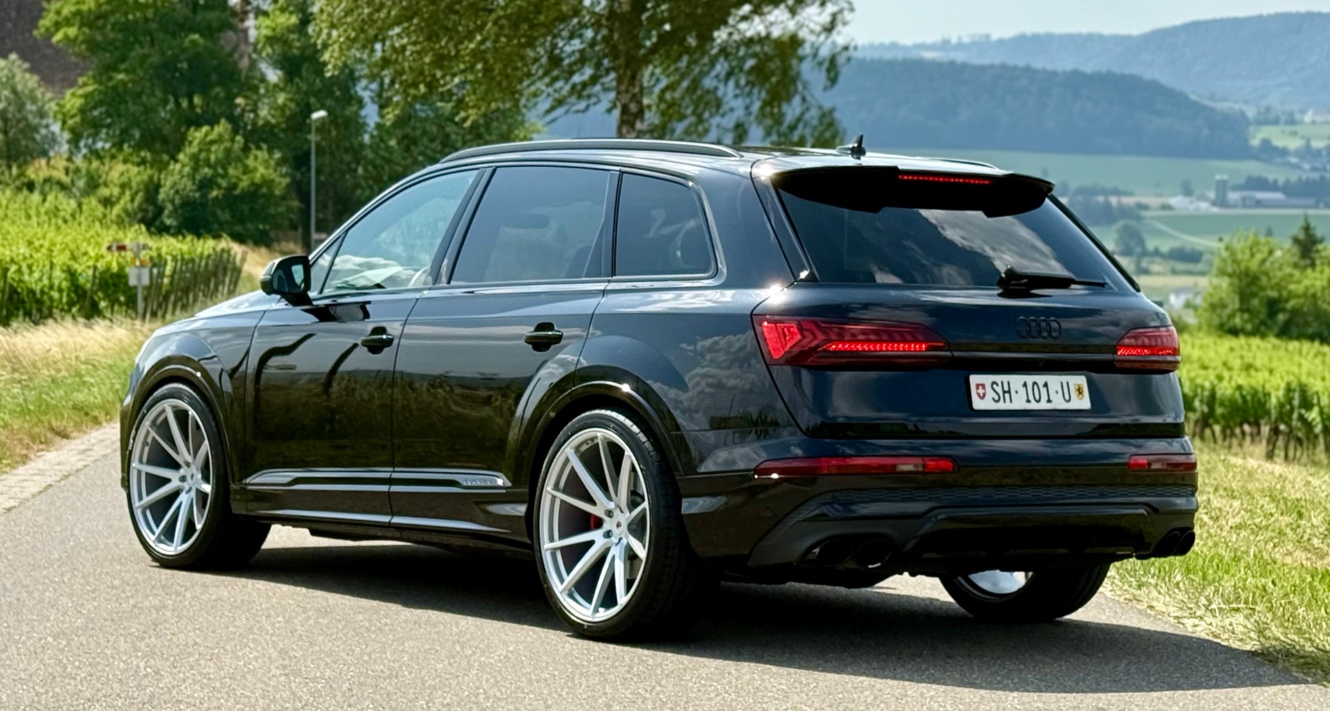 AUDI SQ7 4.0 TDI quattro tiptronic-showroom-element-1