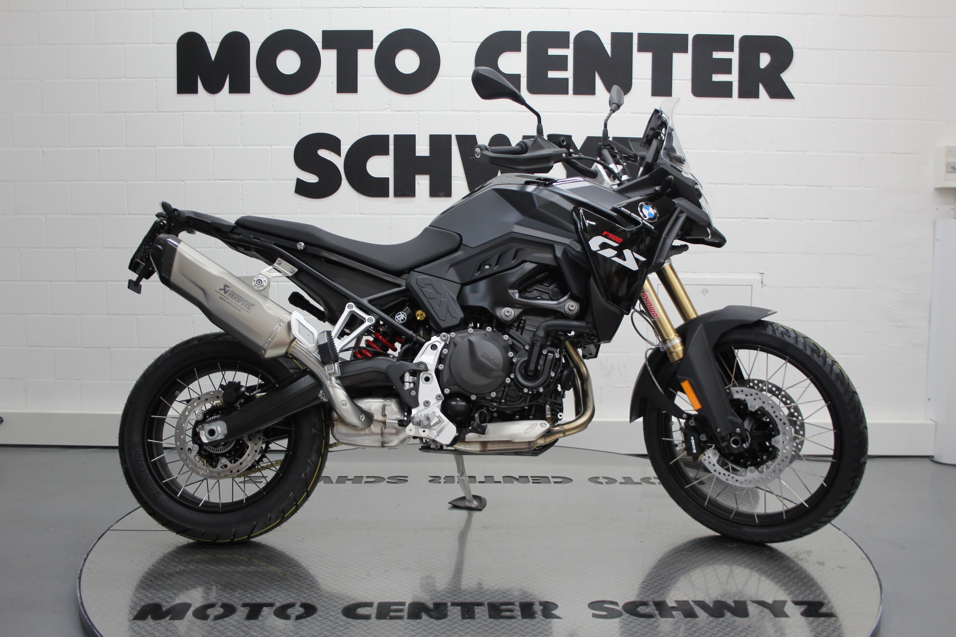 BMW F 900 GS-image-0