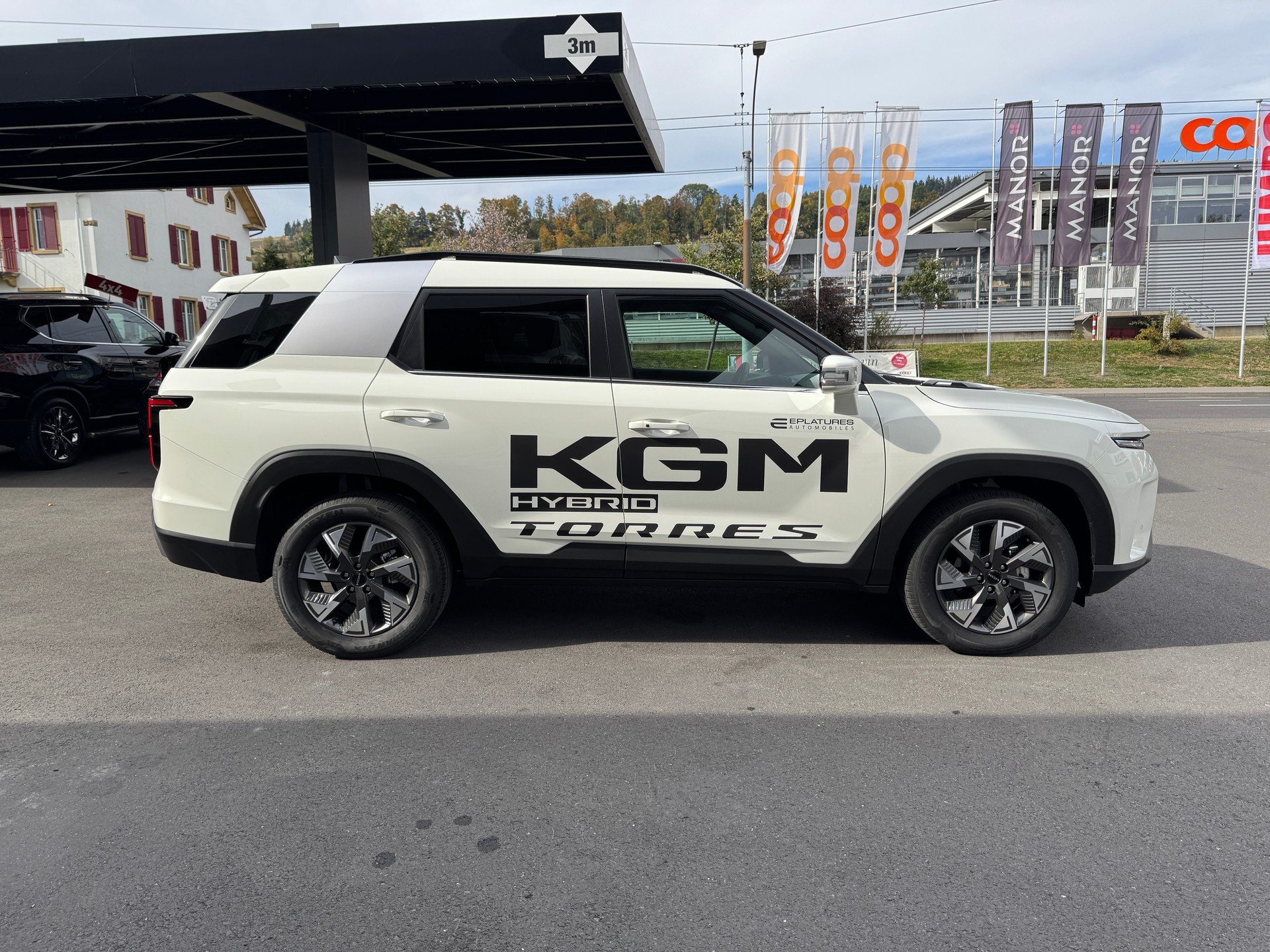 KGM-SsangYong Torres 1.5 TGDI Hybrid Platinum AT-image-2