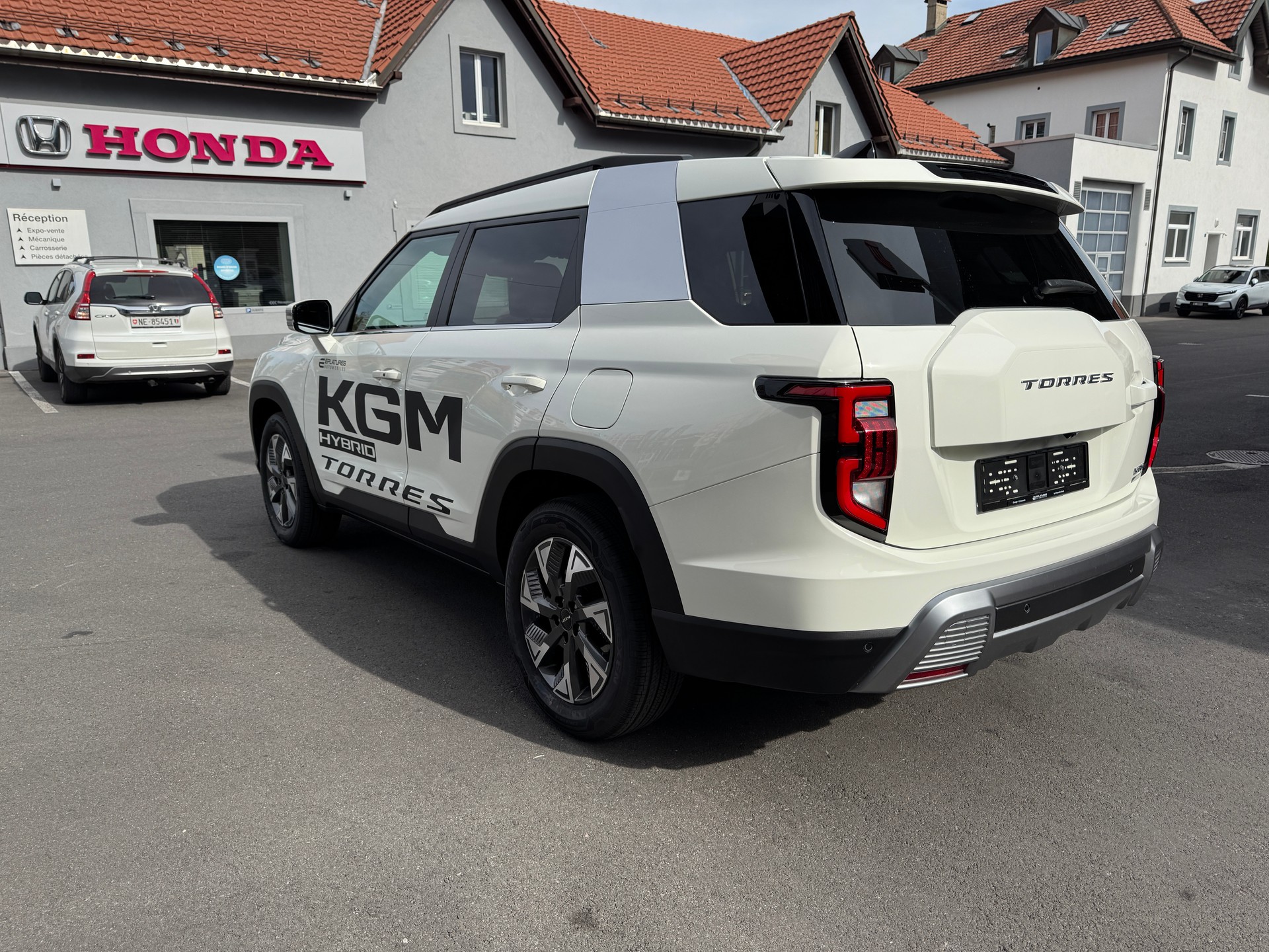 KGM-SsangYong Torres 1.5 TGDI Hybrid Platinum AT-image-11